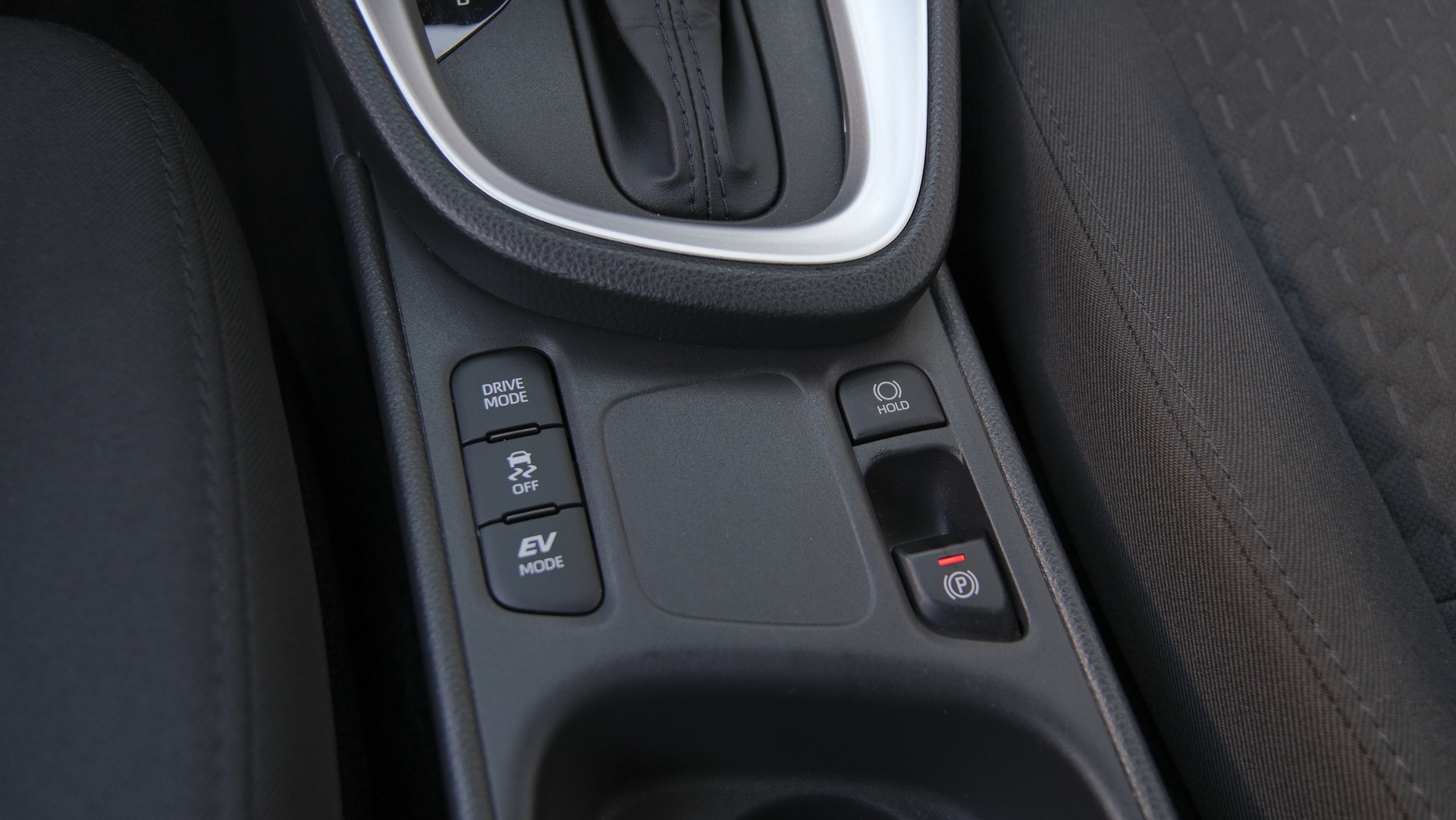 TOYOTA Yaris Cross 1.5 Trend e-CVT-image-19