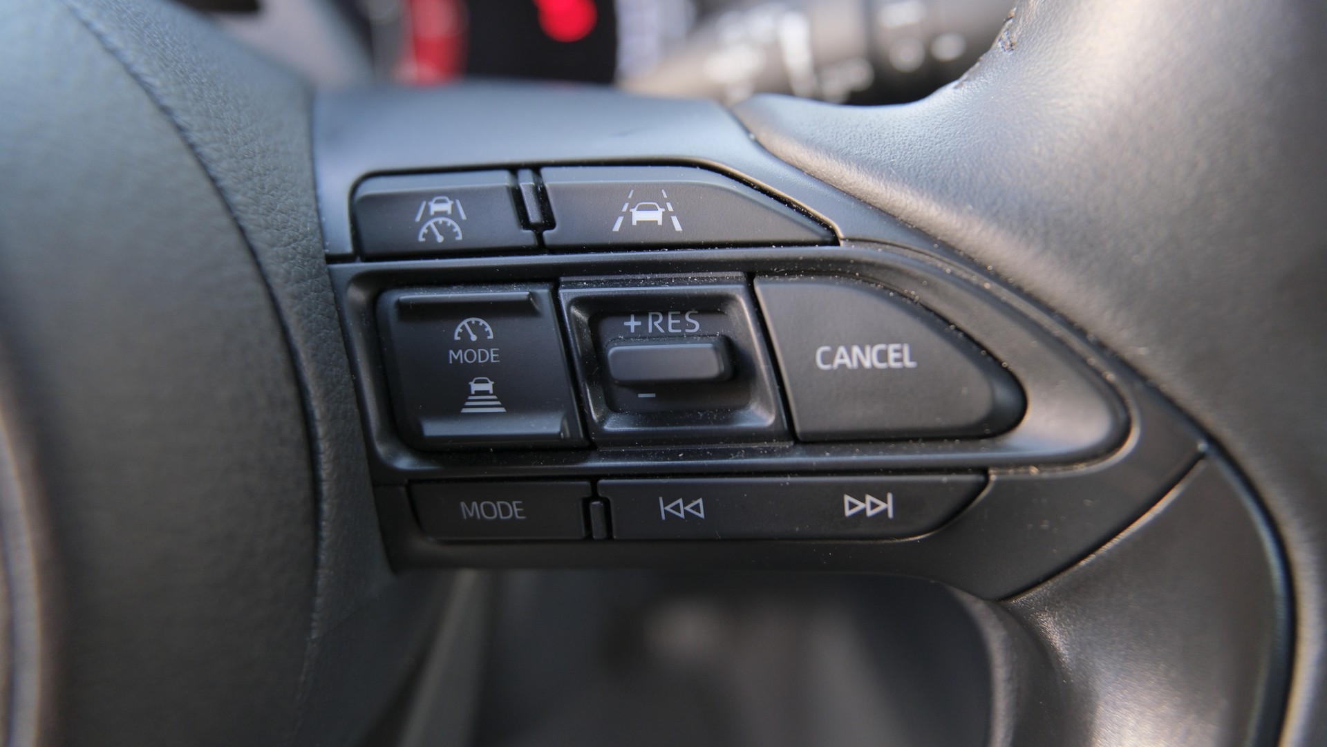 TOYOTA Yaris Cross 1.5 Trend e-CVT-image-17