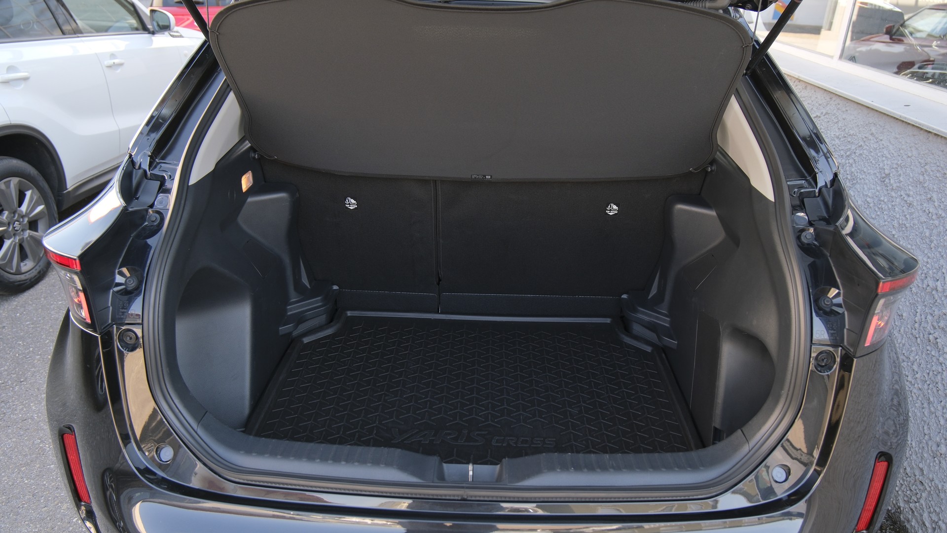TOYOTA Yaris Cross 1.5 Trend e-CVT-image-28