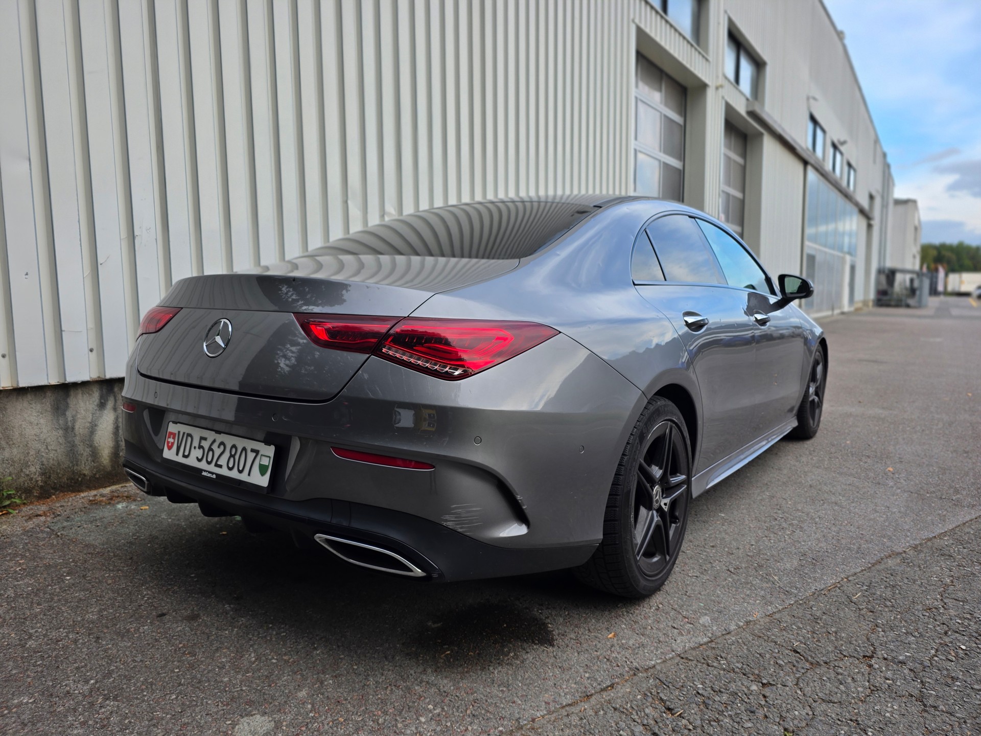 MERCEDES-BENZ CLA 200 AMG Line 7G-DCT-image-10