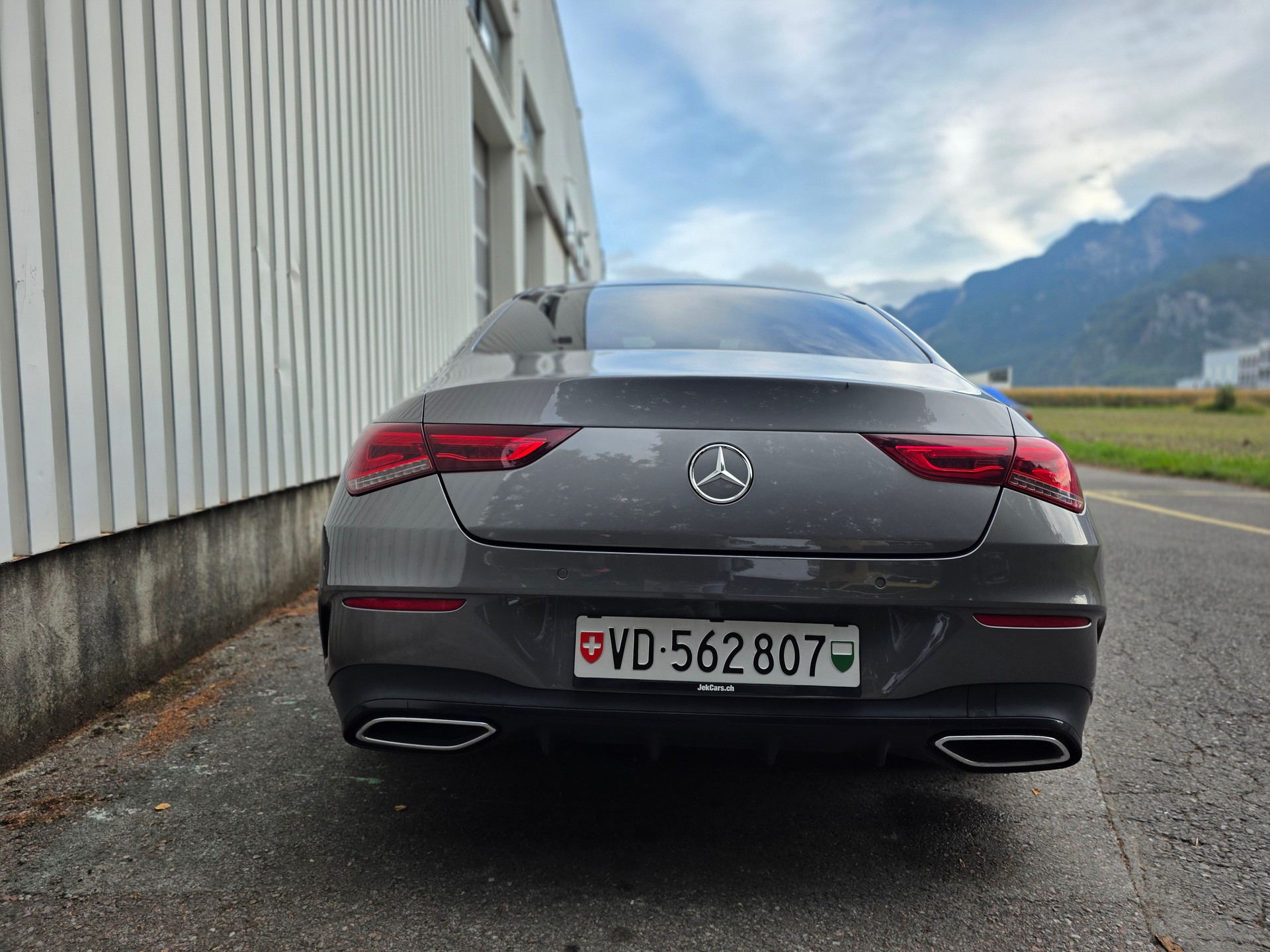 MERCEDES-BENZ CLA 200 AMG Line 7G-DCT-image-6