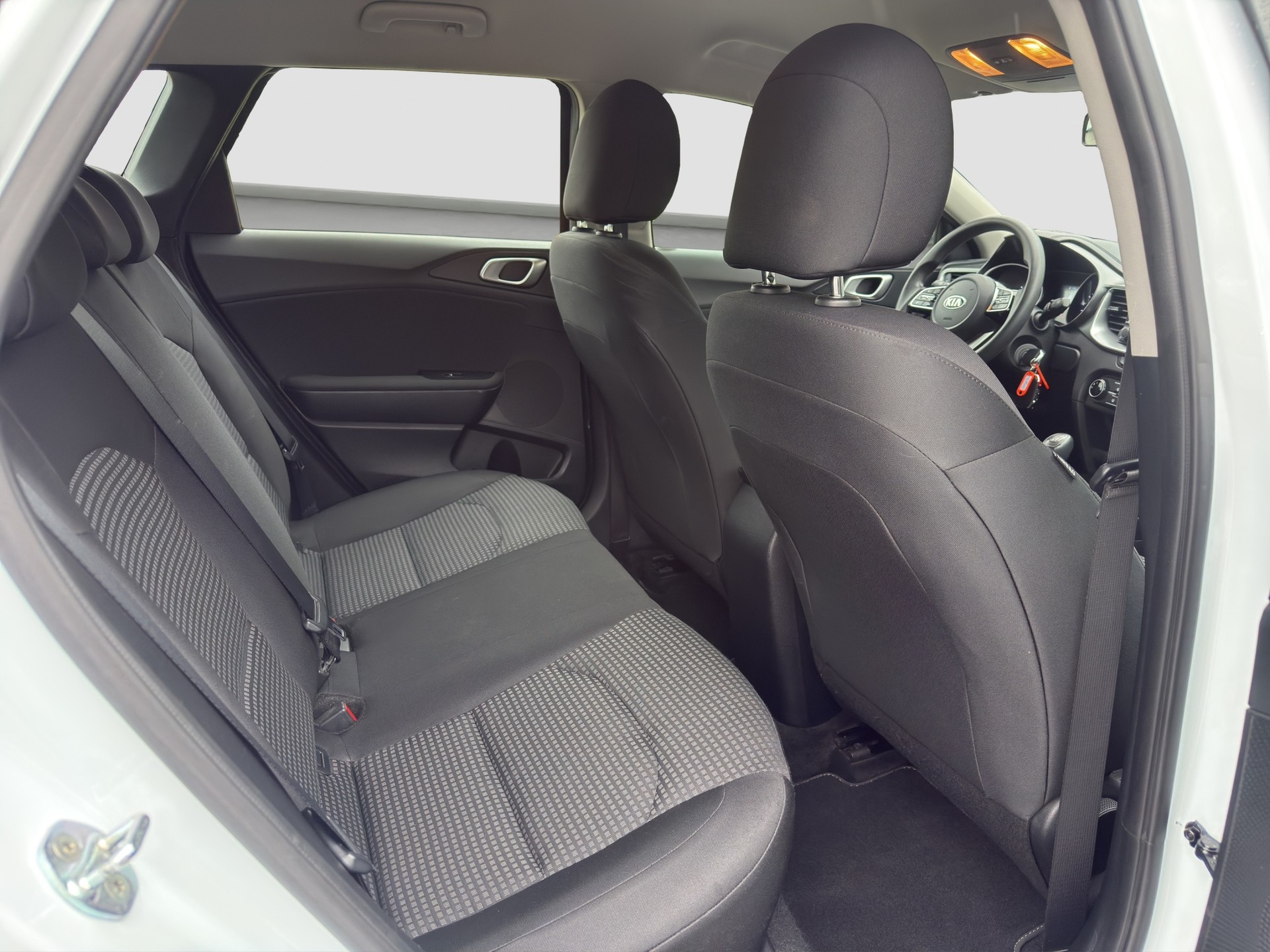 KIA Ceed Sportswagon 1.0 T-GDi MHEV Power ** Frisch ab MFK & Service ** AHK ** Werksgarantie bis 06/2029 / 150’000 km **-image-12