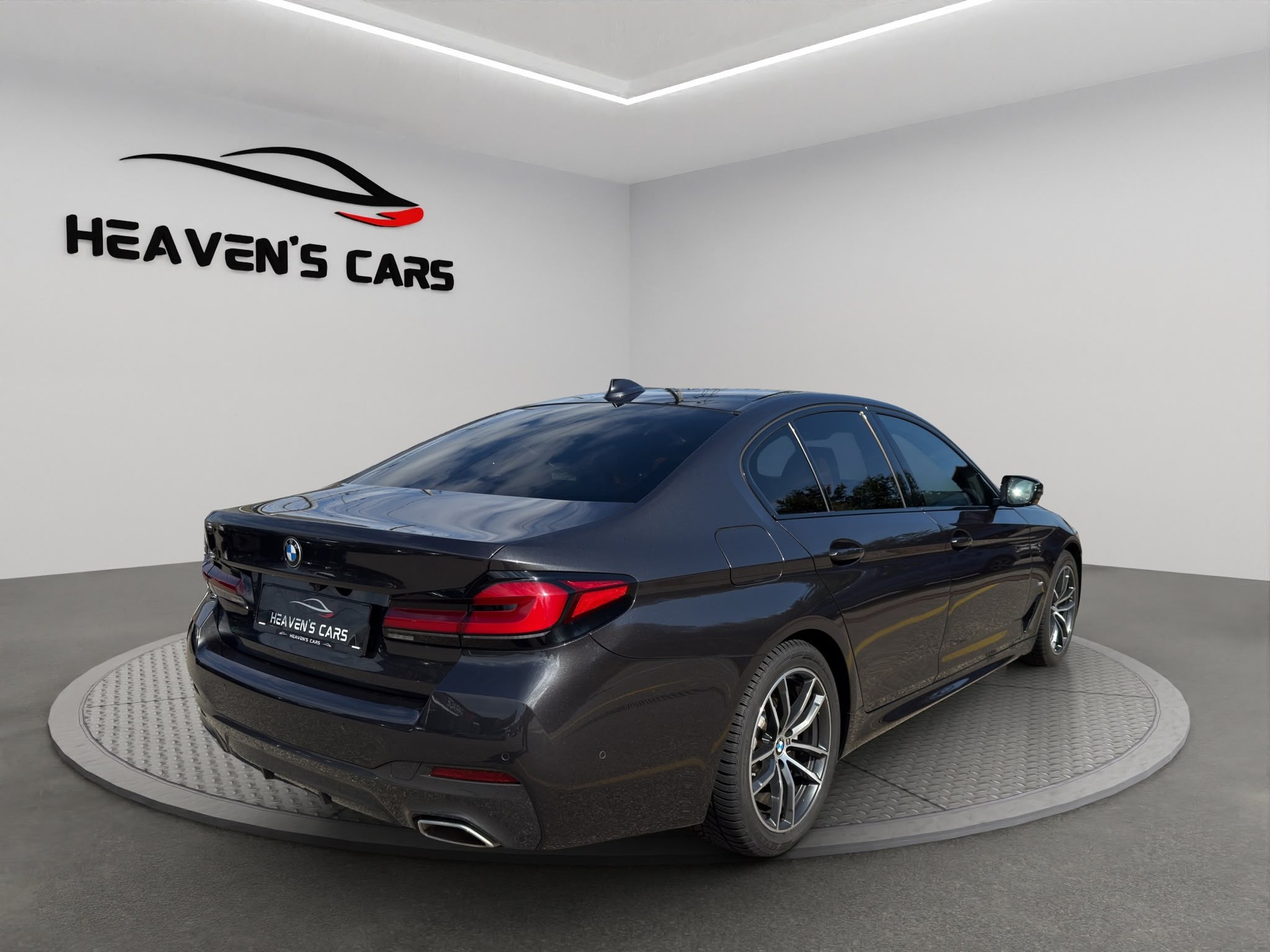 BMW 520d xDrive 48V M Sport Steptronic-image-6