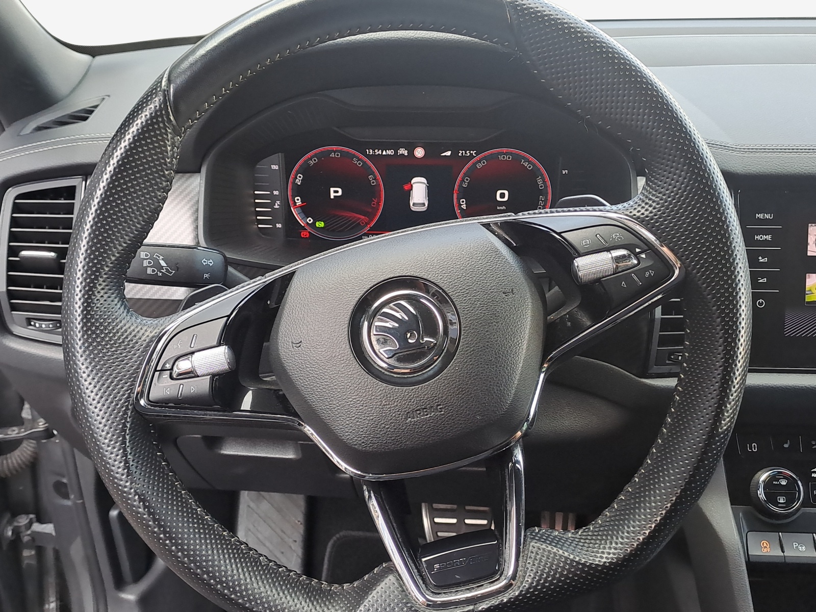 SKODA Kodiaq 2.0 TSI 4x4 SportLine-image-9