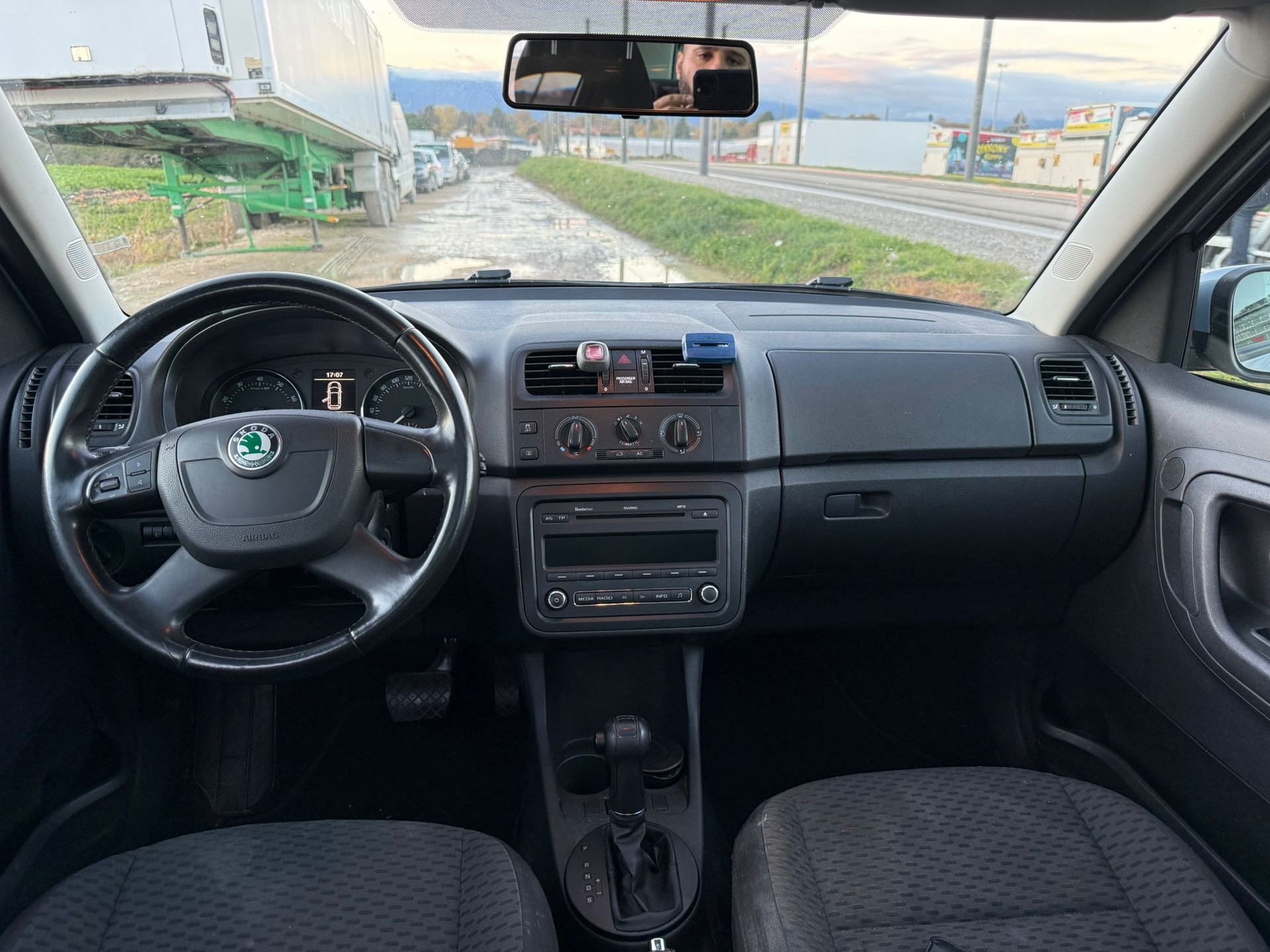 OPEL Corsa 1.4 TP Enjoy-image-4