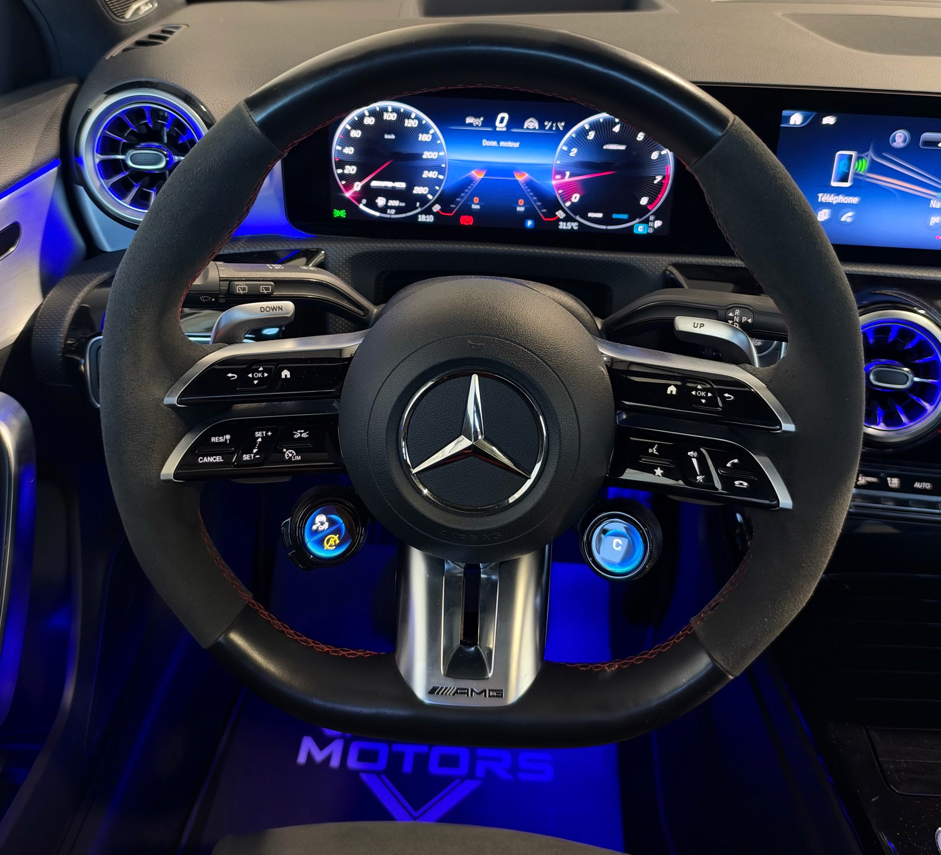 MERCEDES-BENZ A AMG 35 4Matic 8G-DCT-image-10