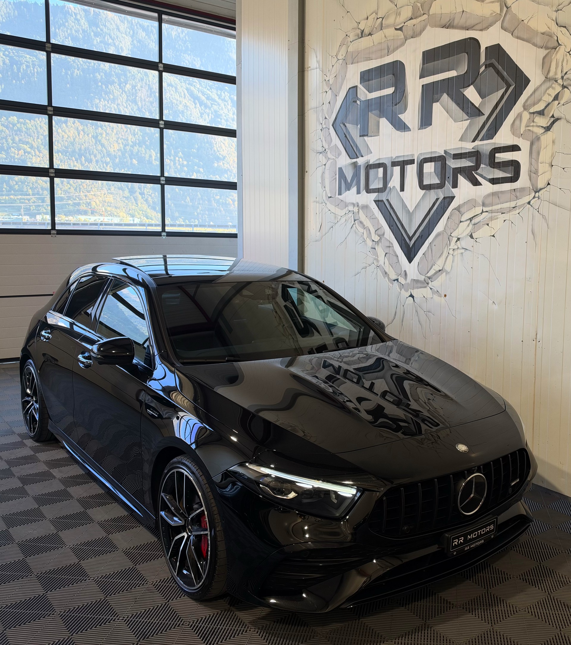 MERCEDES-BENZ A AMG 35 4Matic 8G-DCT-image-5
