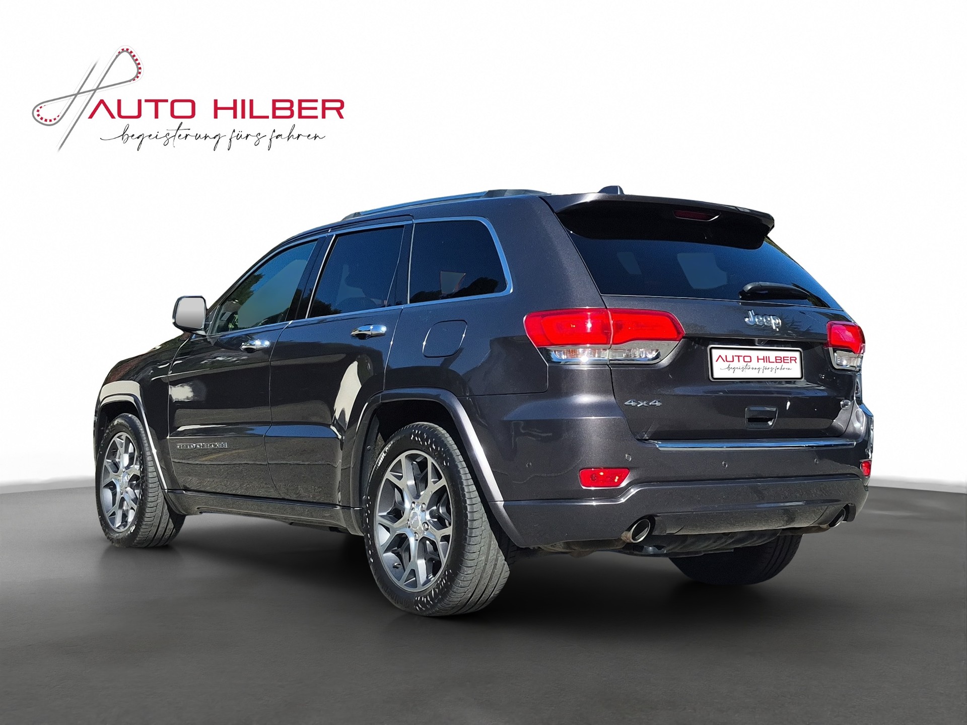 JEEP Grand Cherokee 3.0 CRD Overland Automatic-image-4