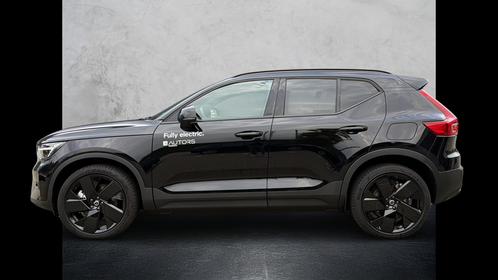 VOLVO EX40 82kWh Twin Motor Performance AWD Xcentric Black Edition-image-1