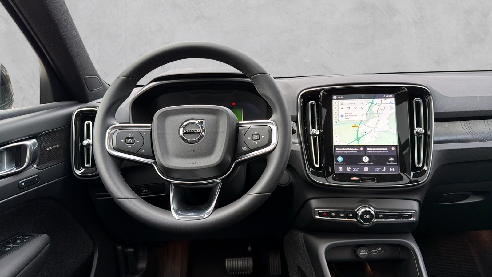 VOLVO EX40 82kWh Twin Motor Performance AWD Xcentric Black Edition-image-9