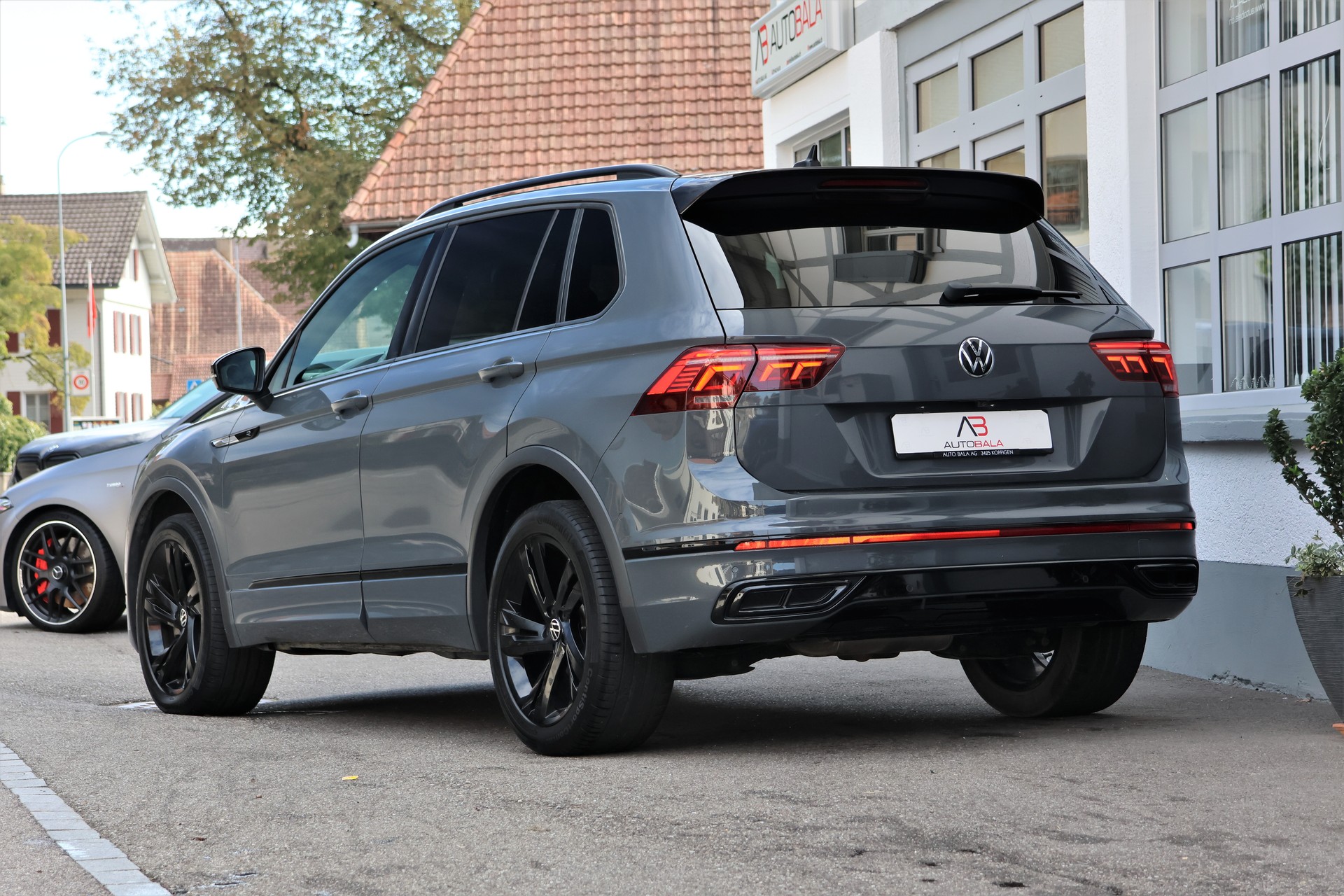 VW Tiguan 2.0 TDI SCR R-Line 4Motion DSG (CH) 200PS-showroom-element-2