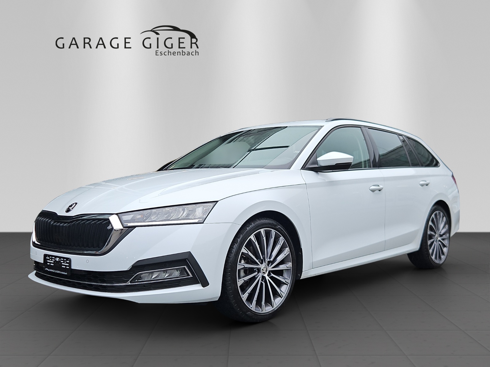 SKODA Octavia Combi 2.0 TDI DSG Style 4x4-image-0