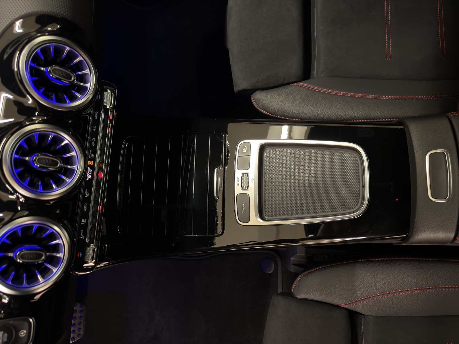 MERCEDES-BENZ A AMG 35 4M Berline Compacte-image-11