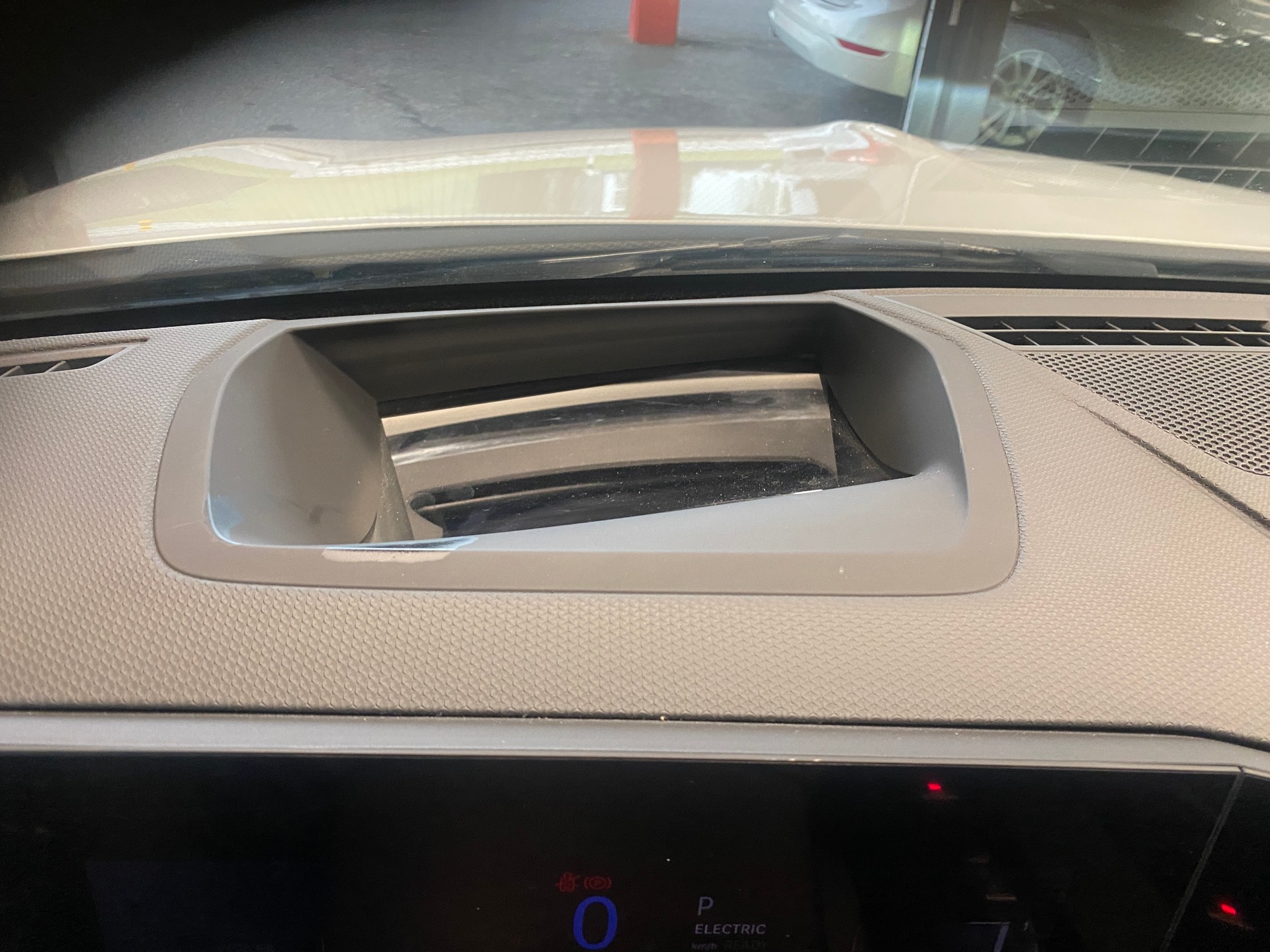 OPEL Astra Sports Tourer 1.6 PHEV Turbo GSe-image-14