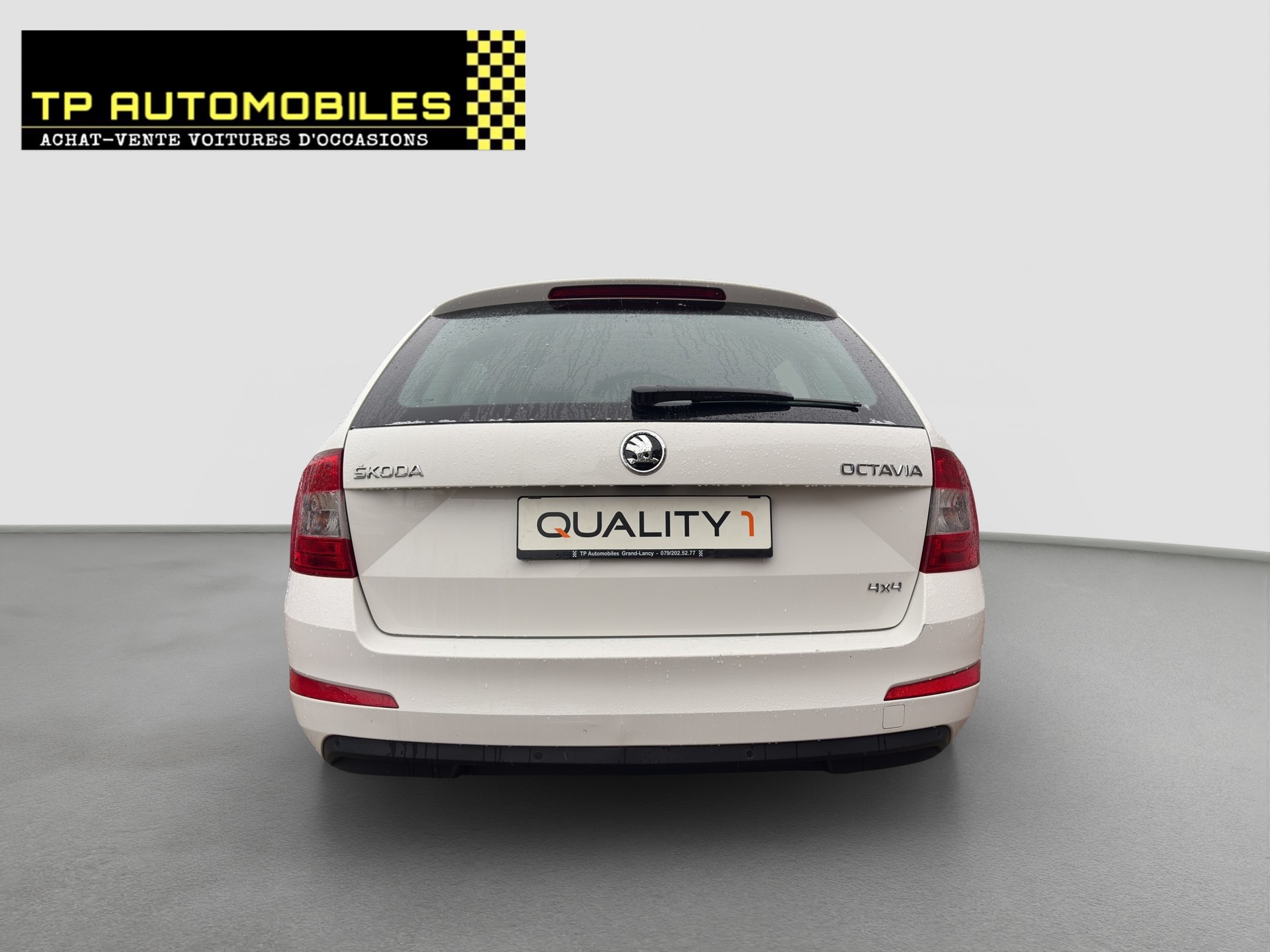 SKODA Octavia Combi 2.0 TDI Ambition 4x4-image-5