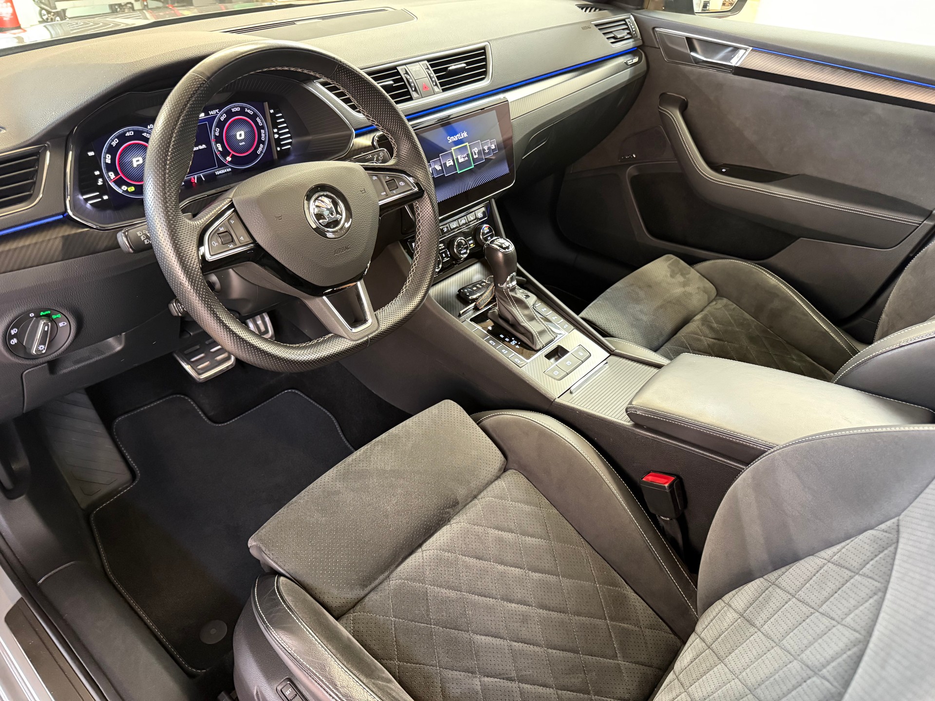 SKODA Superb Combi 2.0 TDI 190 SportLine 4x4 DSG-image-12