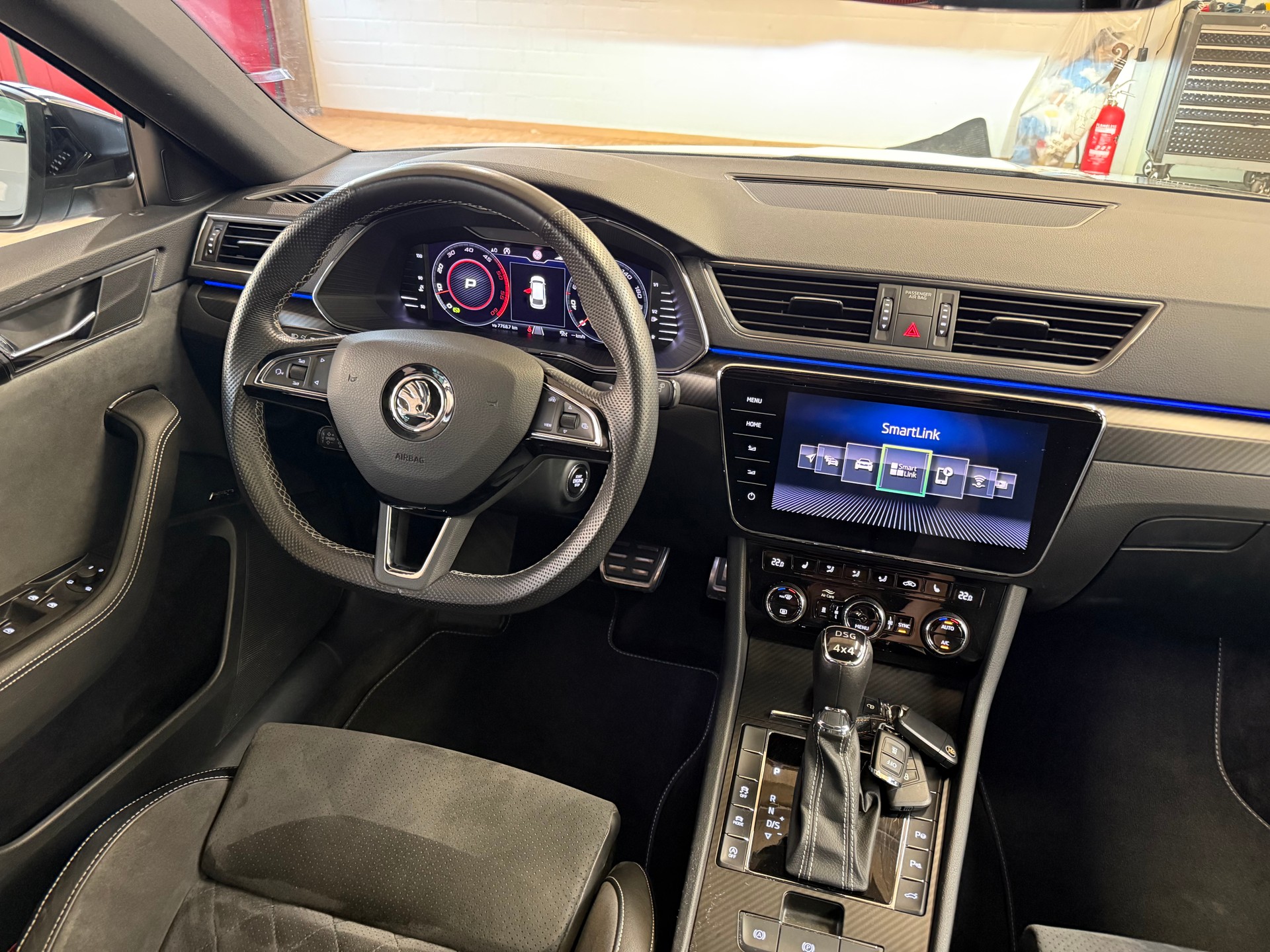 SKODA Superb Combi 2.0 TDI 190 SportLine 4x4 DSG-image-10