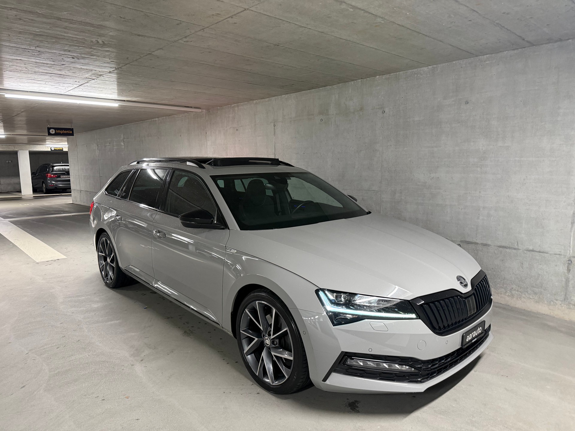 SKODA Superb Combi 2.0 TDI 190 SportLine 4x4 DSG-image-7