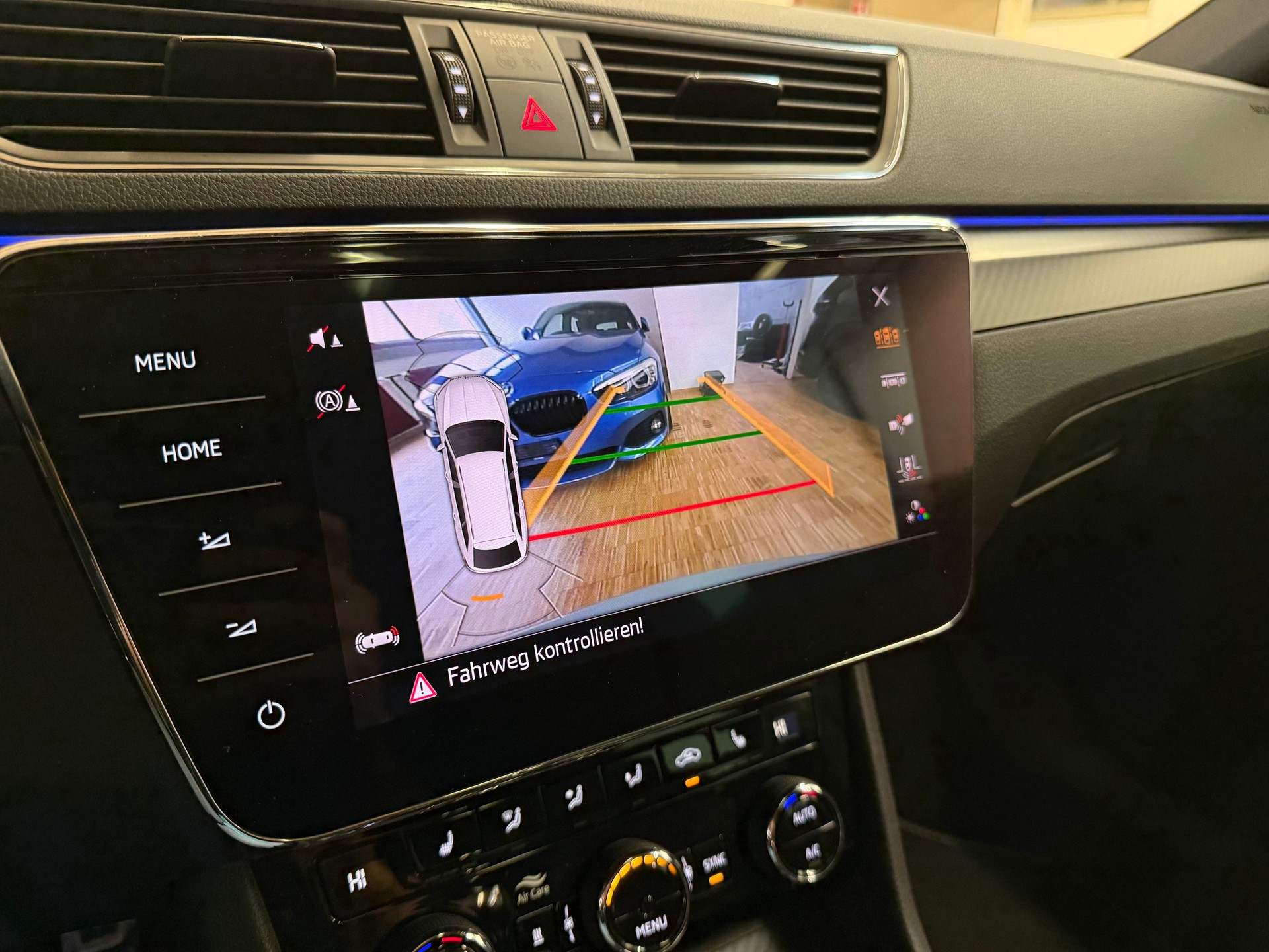 SKODA Superb Combi 2.0 TDI 190 SportLine 4x4 DSG-image-27