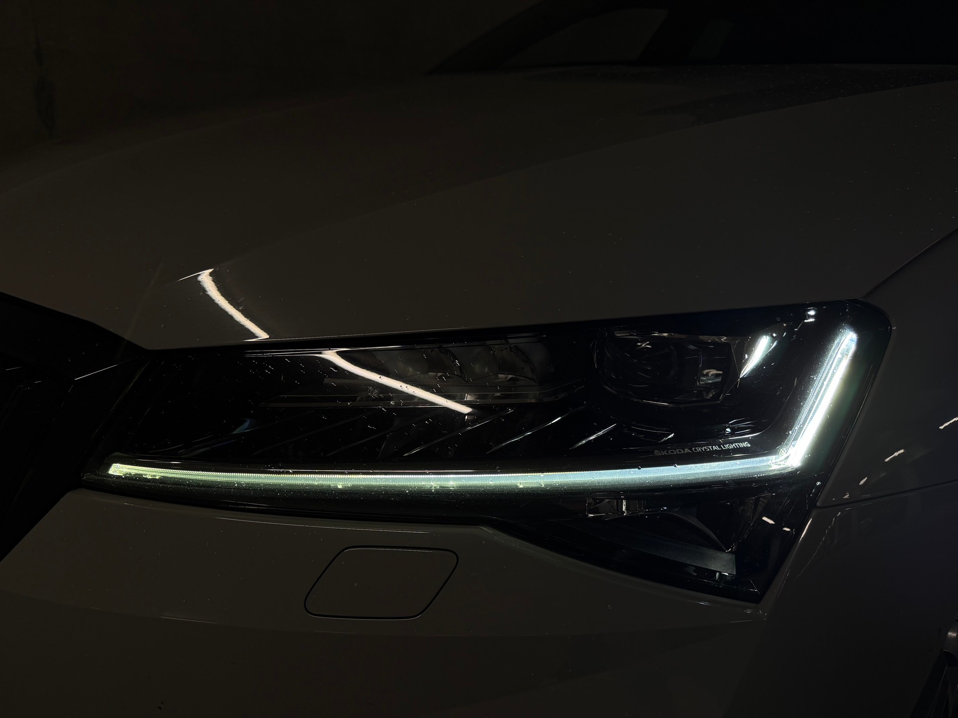 SKODA Superb Combi 2.0 TDI 190 SportLine 4x4 DSG-image-4