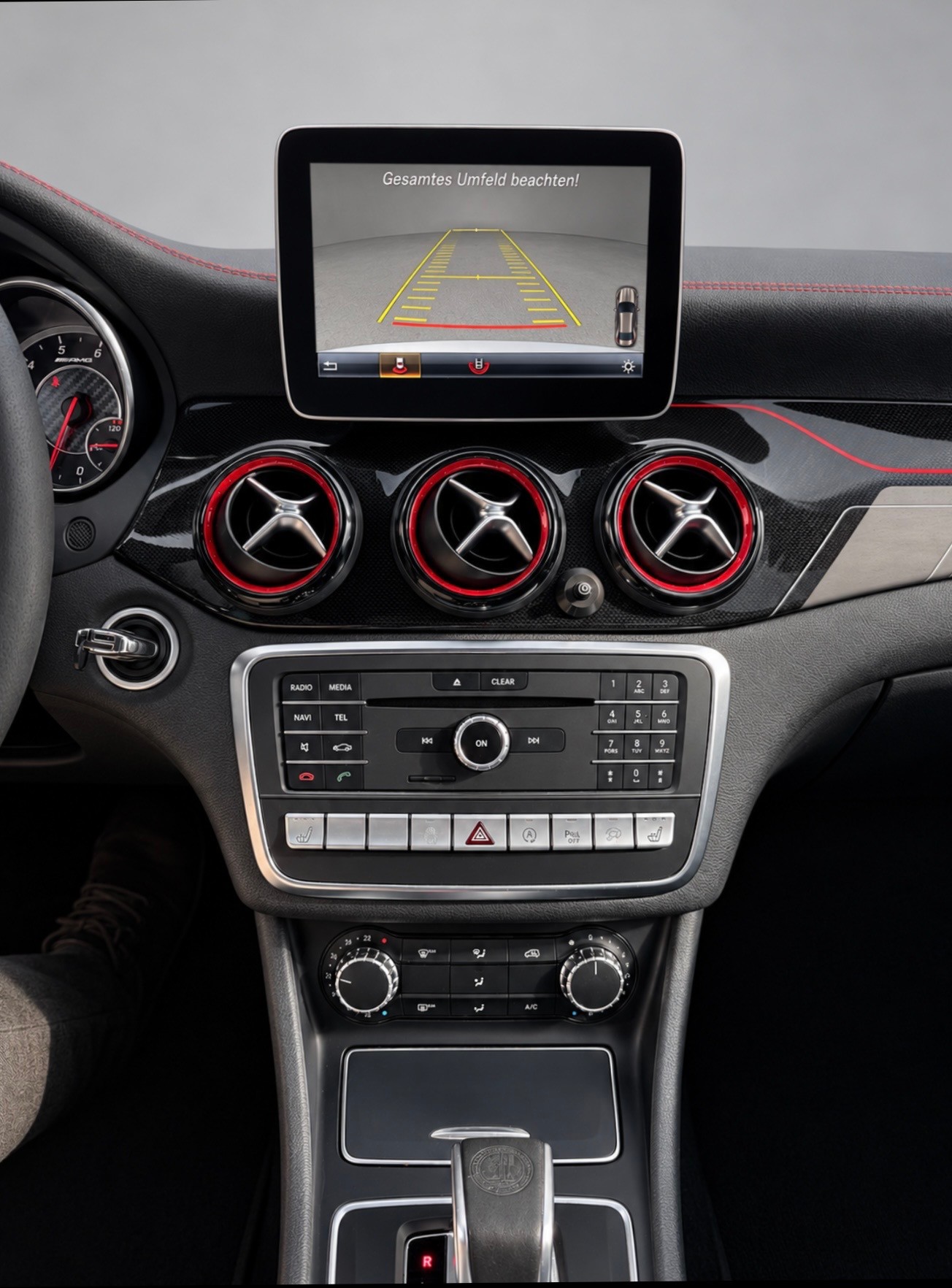 MERCEDES-BENZ CLA 45 AMG 4Matic Speedshift-image-7