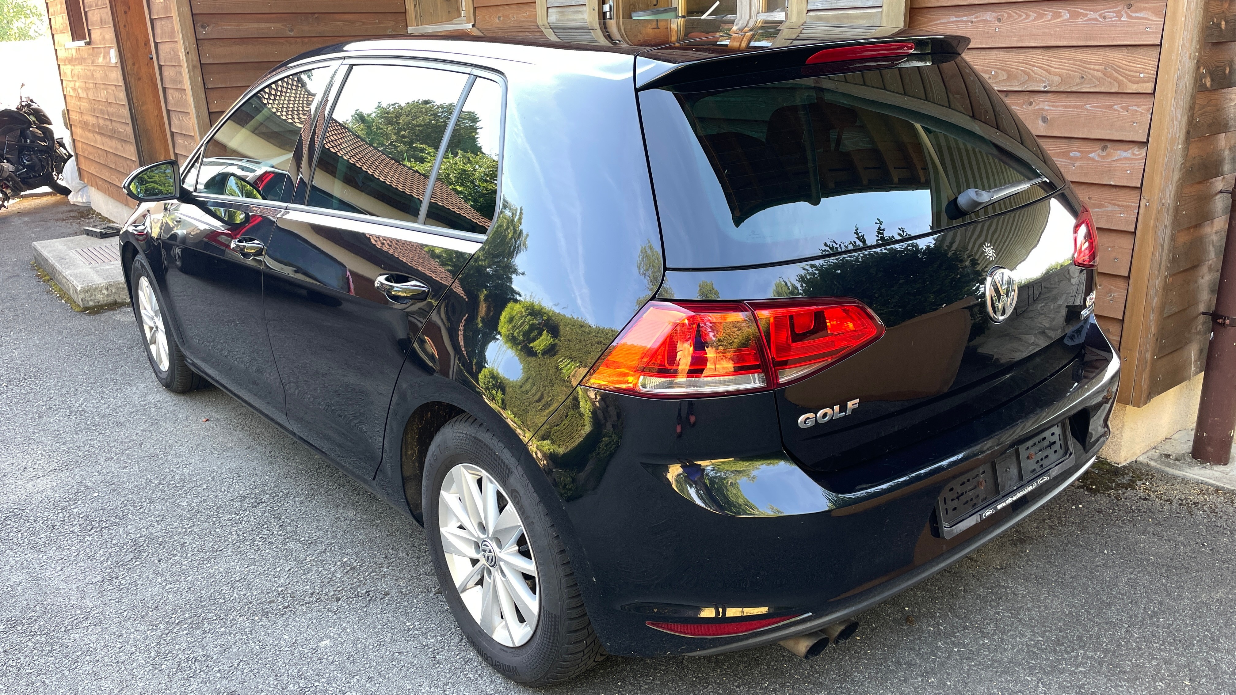 Car photo