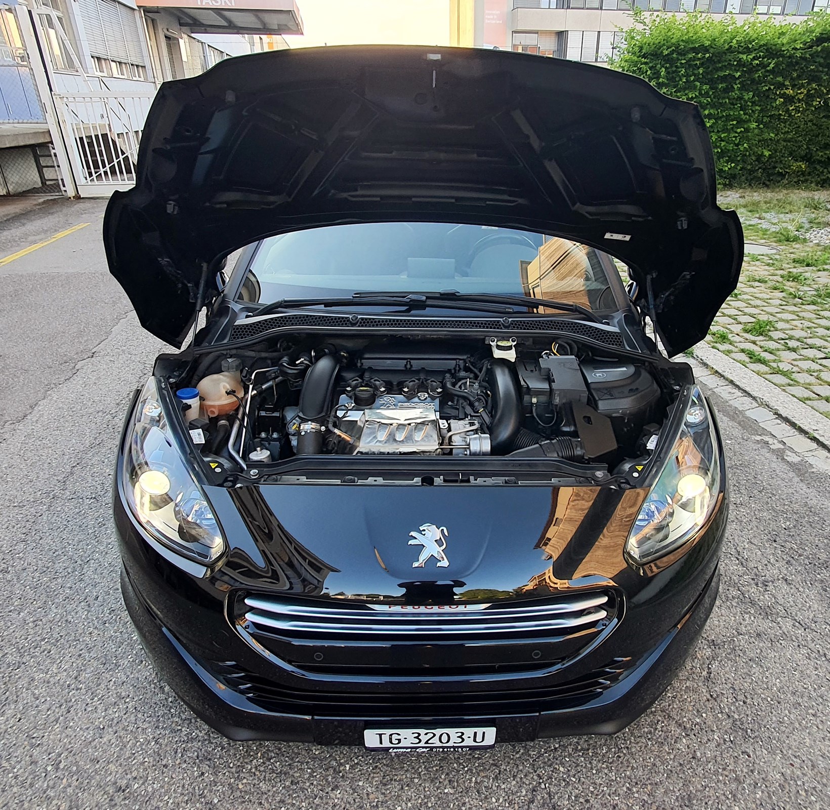 PEUGEOT RCZ-R 1.6 Turbo / 270 PS und 330 Nm-image-14