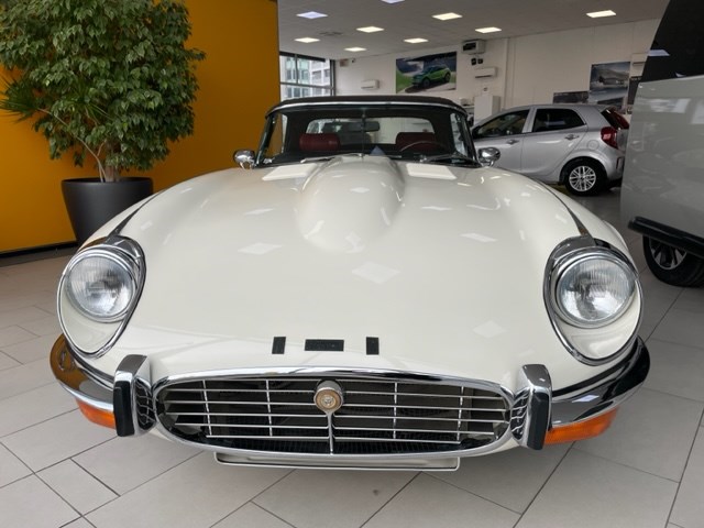 JAGUAR E TYPE 3-V12-image-1