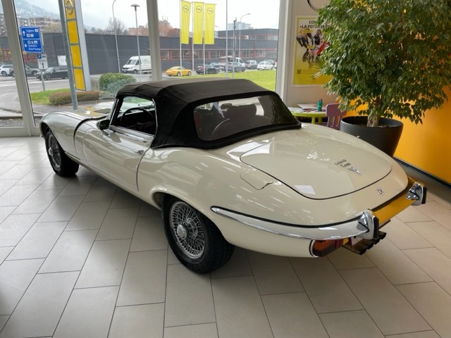 JAGUAR E TYPE 3-V12-image-2