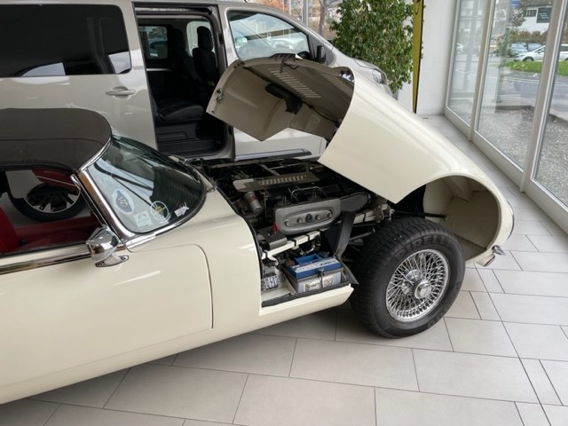 JAGUAR E TYPE 3-V12-image-6