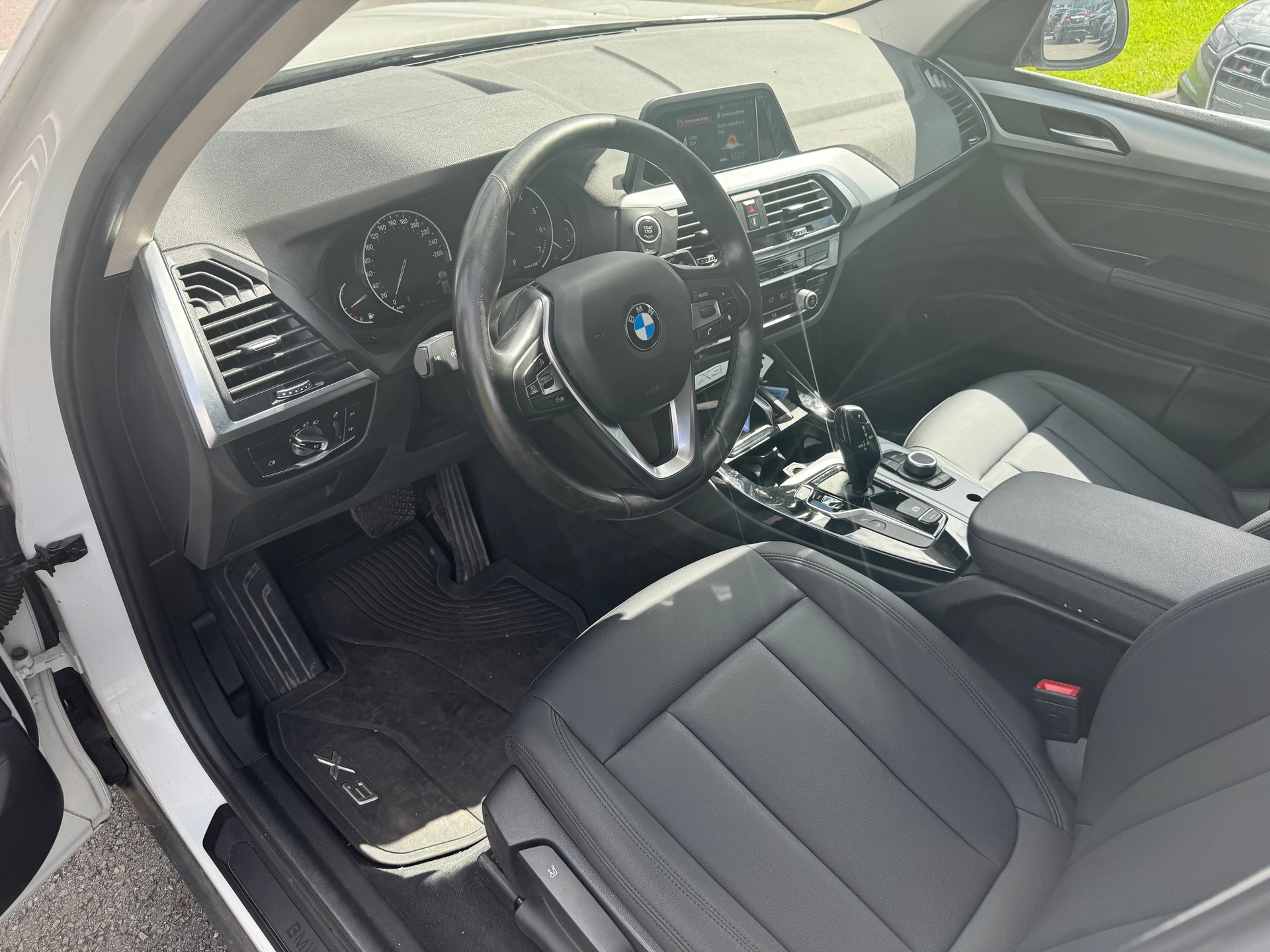 BMW X3 xDrive 30i Steptronic-image-8