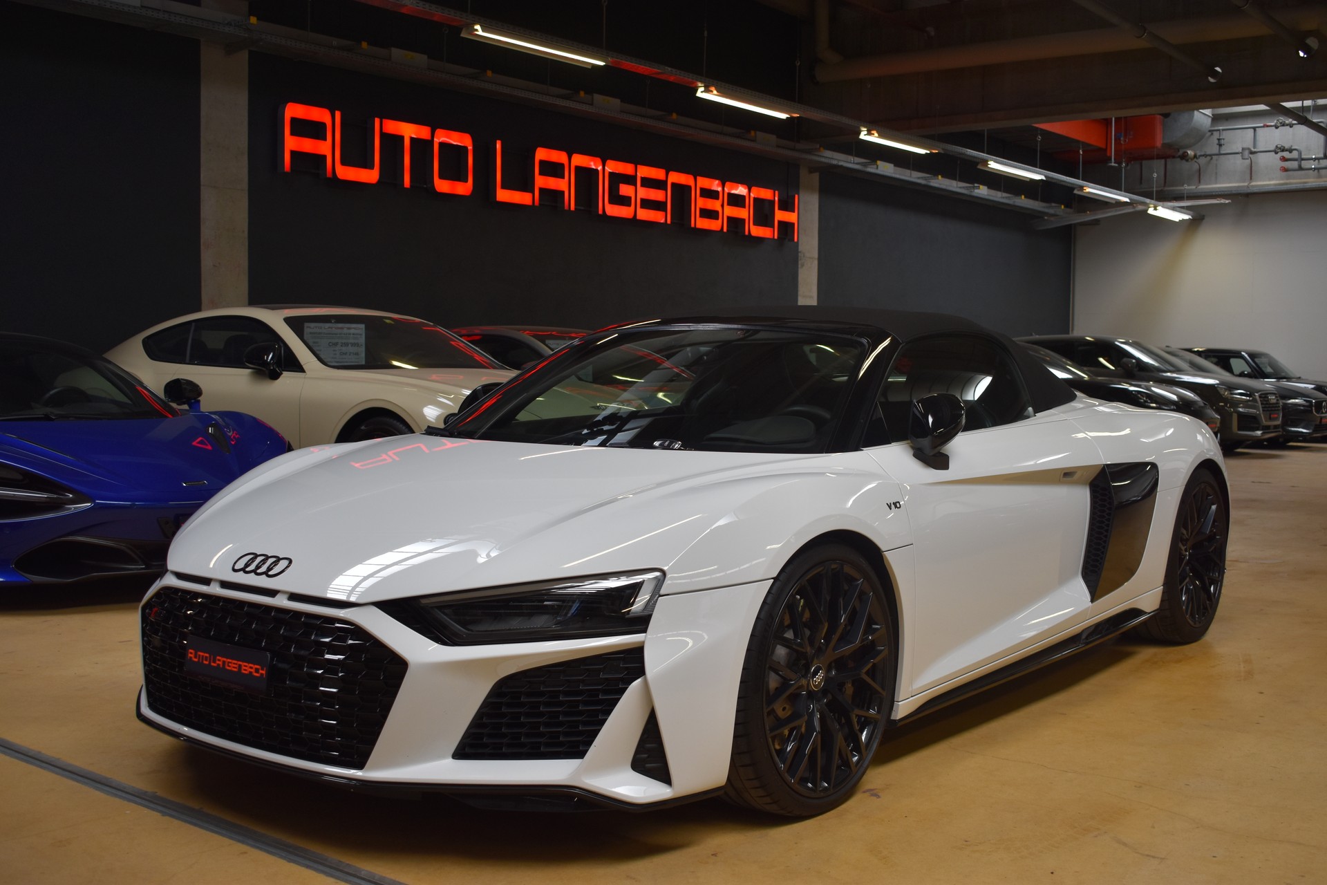 AUDI R8 Spyder S-Tronic Quattro - 570PS-image-0