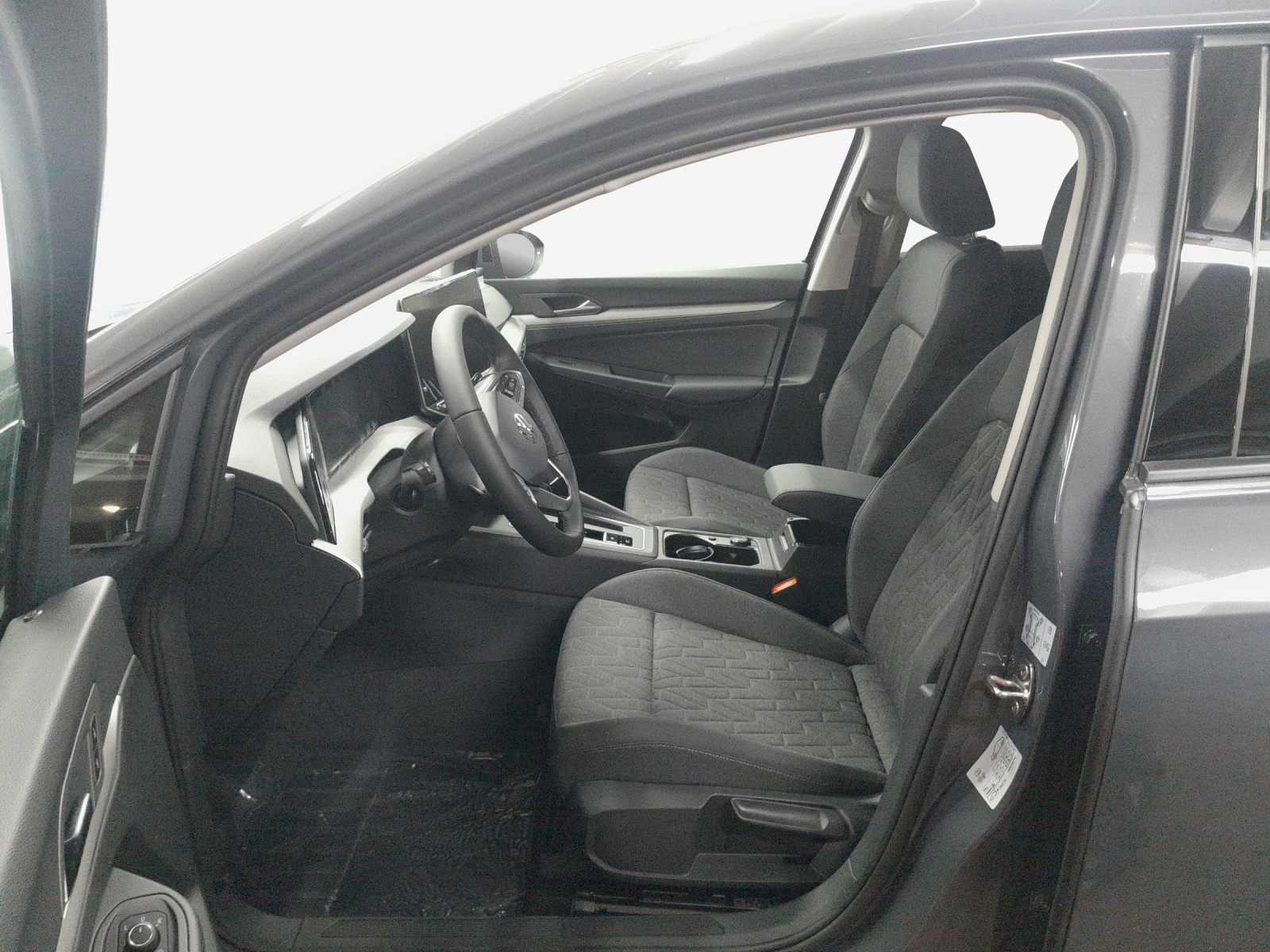 VW Golf 1.5 e TSI mHEV United DSG-image-7