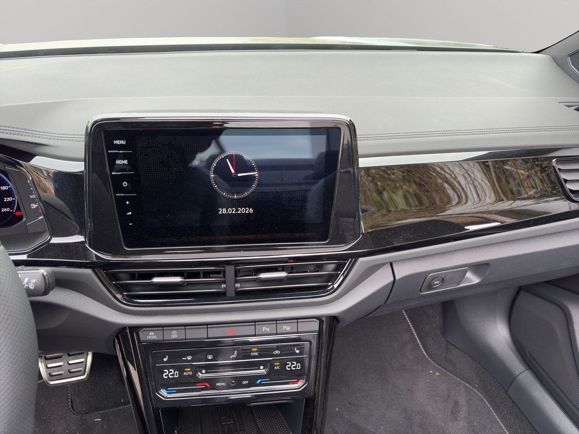 VW T-Roc Cabriolet 1.5 TSI EVO R-Line DSG-image-7