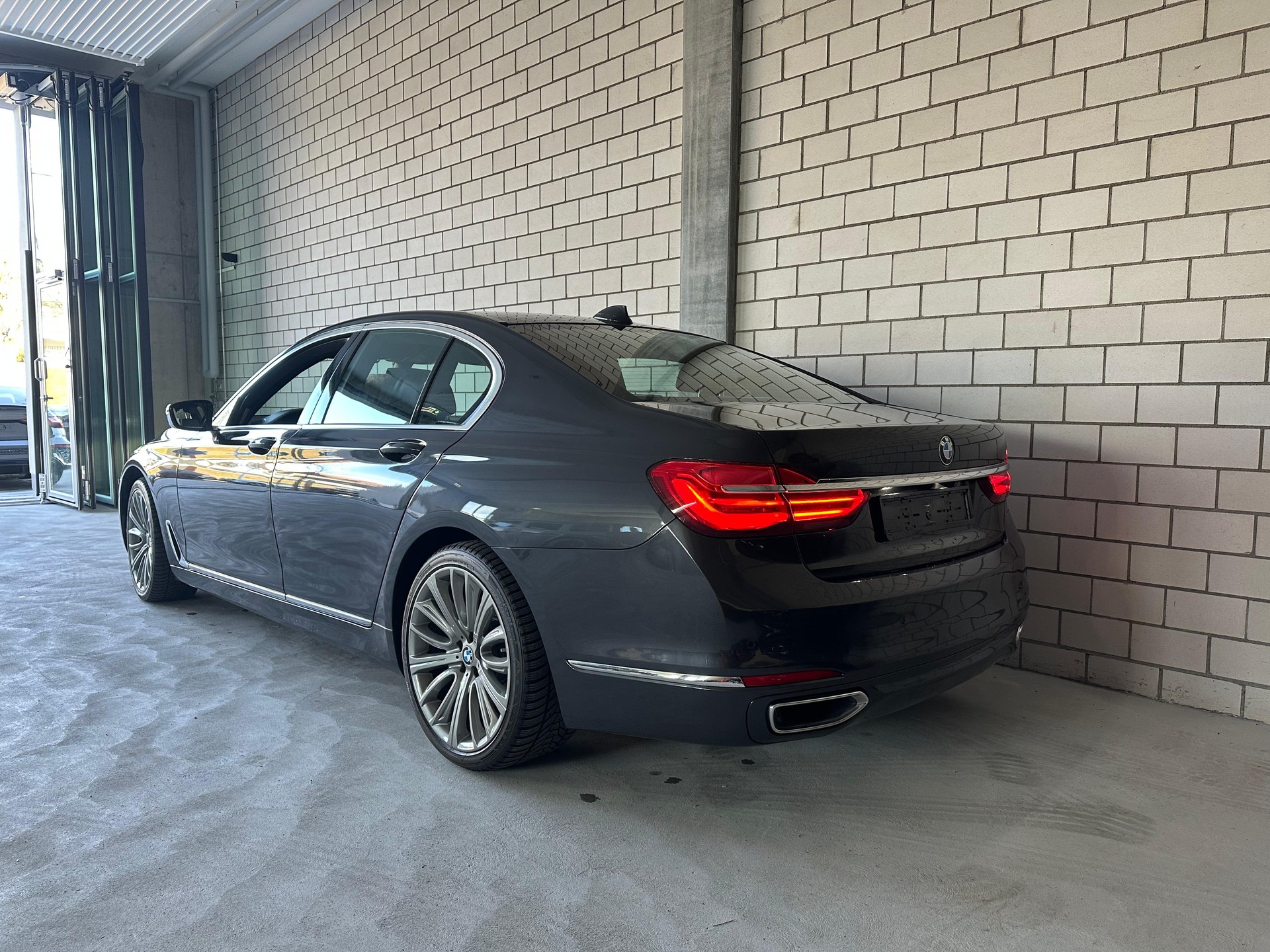 BMW 740d xDrive Steptronic Traumausstattung-image-2