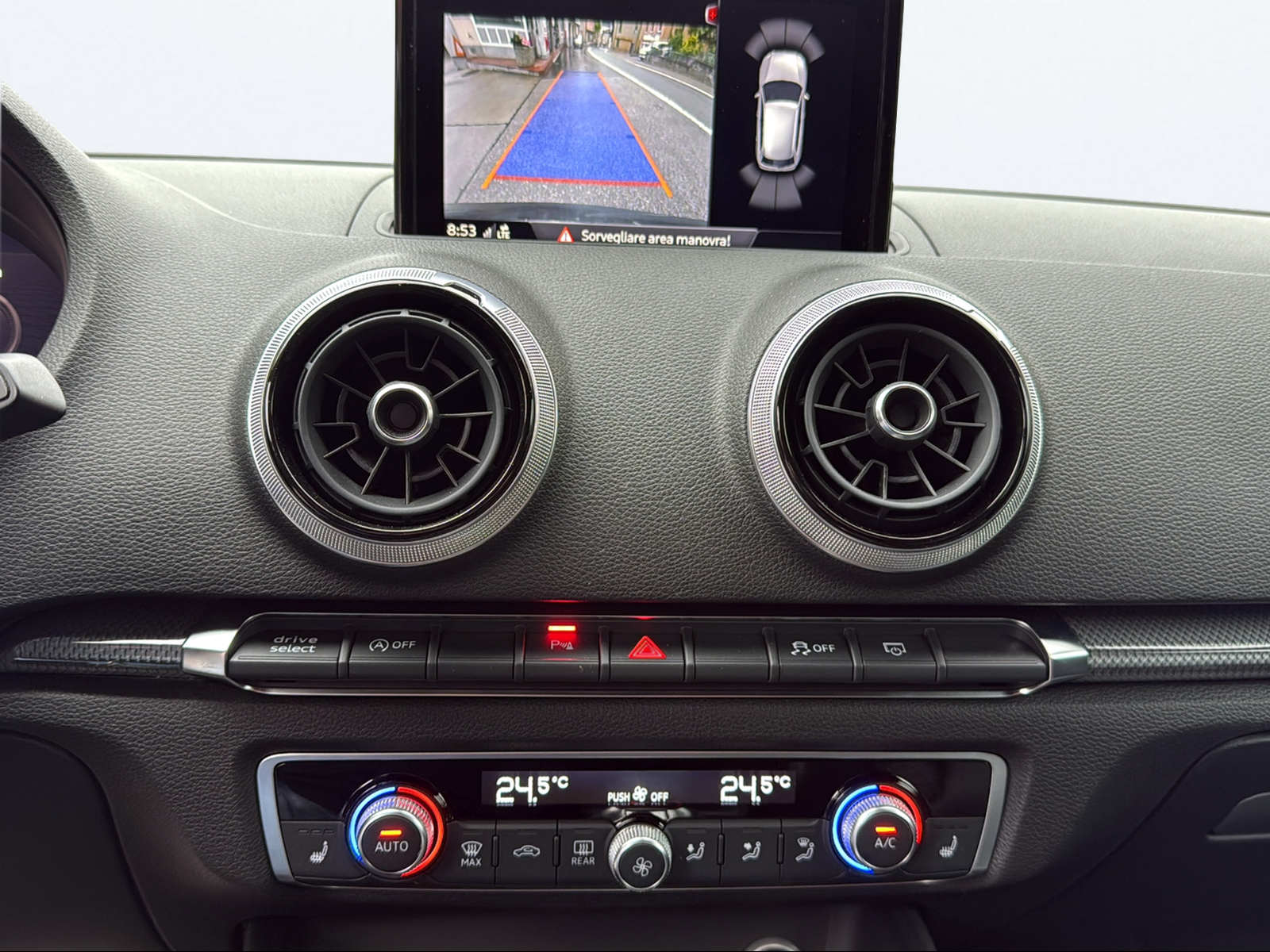 AUDI RS3 Sportback 2.5 TSI quattro S-tronic-image-13