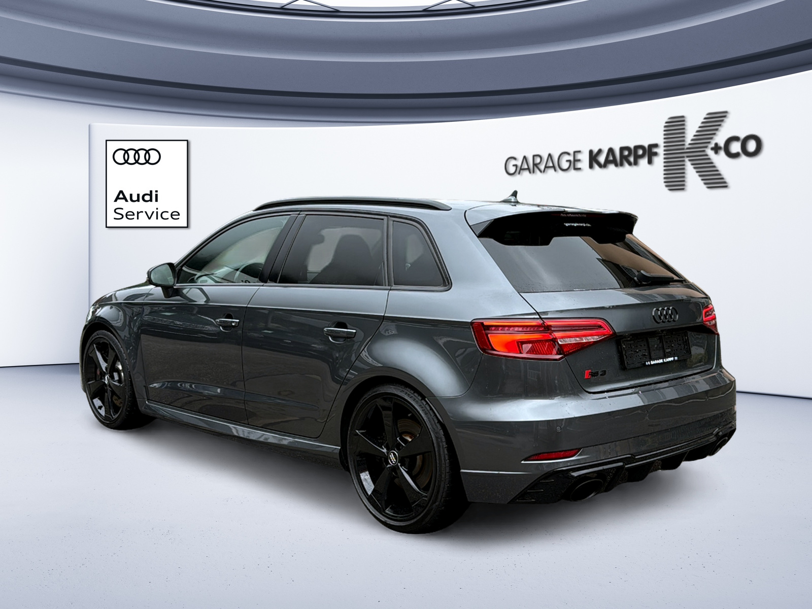 AUDI RS3 Sportback 2.5 TSI quattro S-tronic-image-2