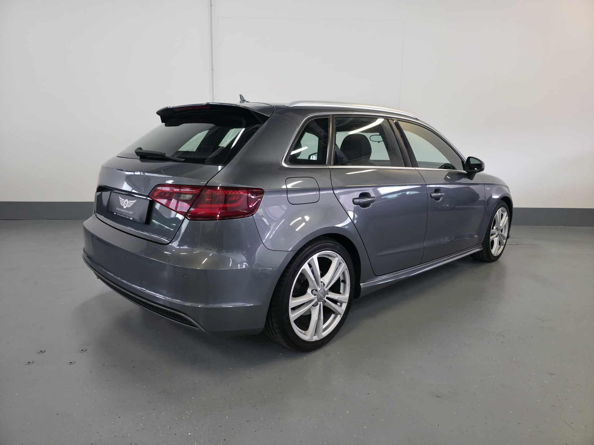 AUDI A3 Sportback 1.8 TFSI Ambition S-tronic-image-9