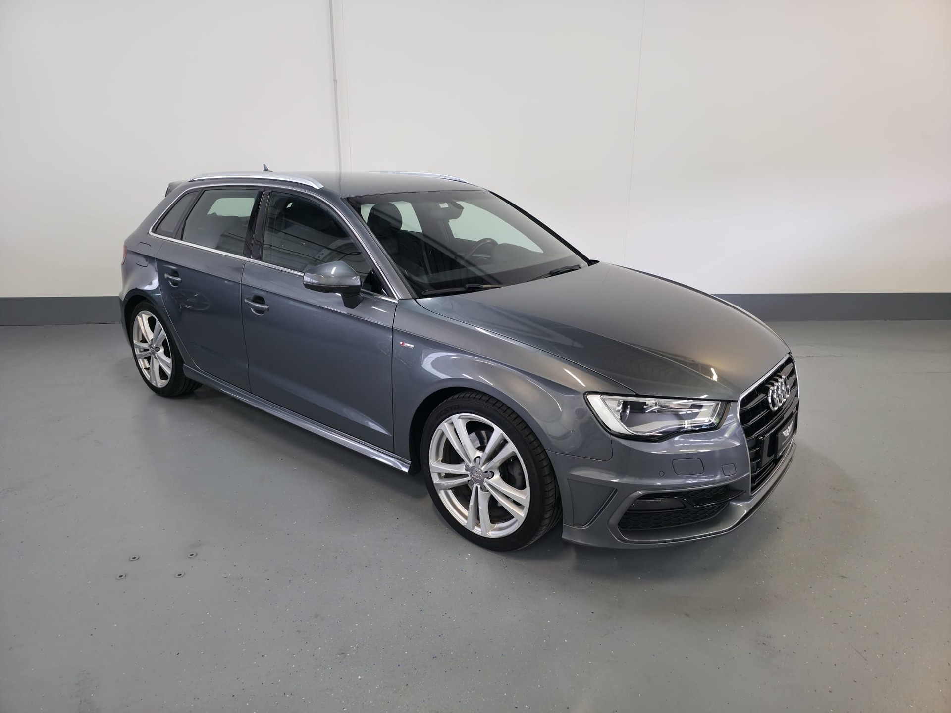 AUDI A3 Sportback 1.8 TFSI Ambition S-tronic-image-1