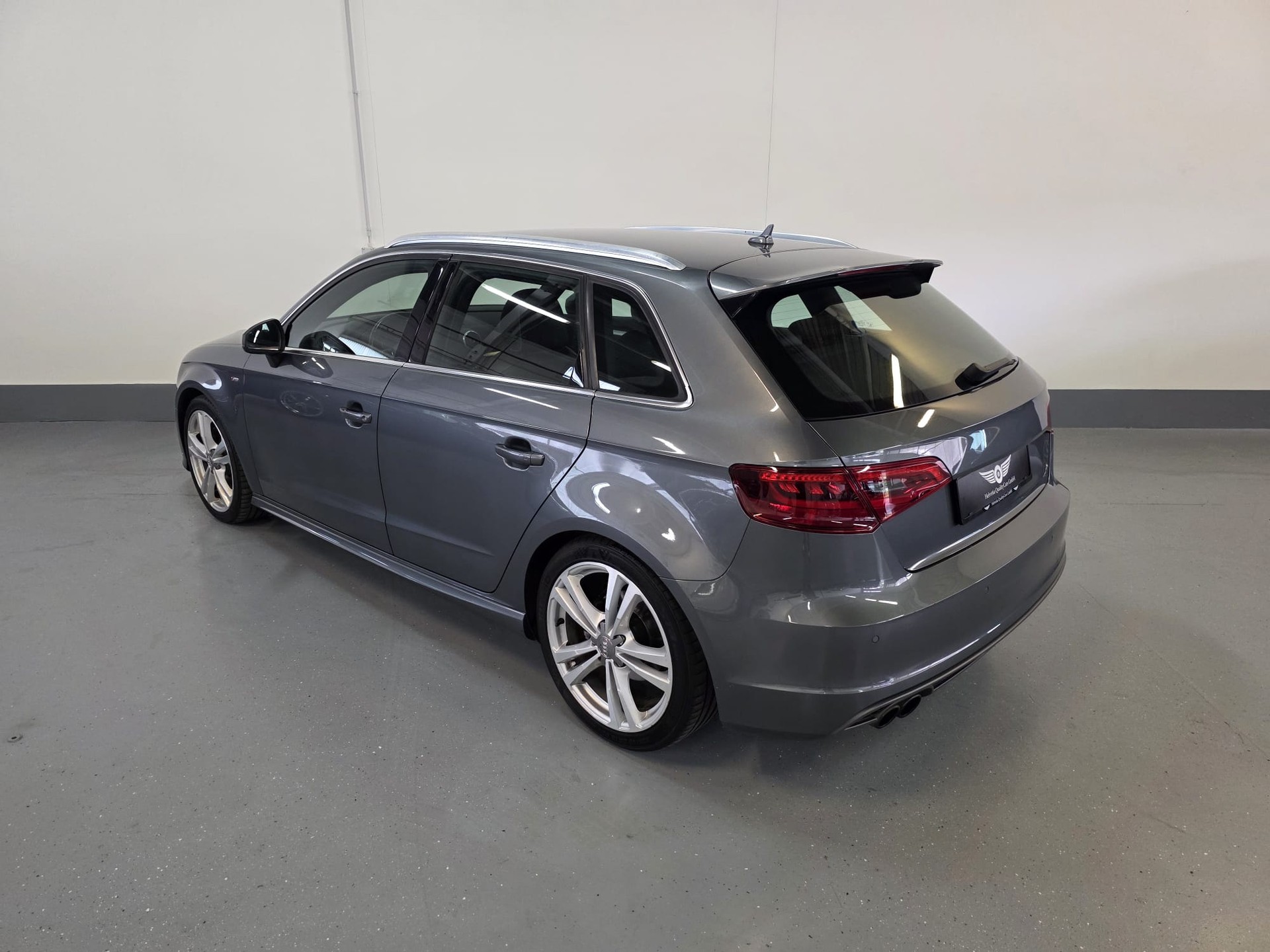 AUDI A3 Sportback 1.8 TFSI Ambition S-tronic-image-12