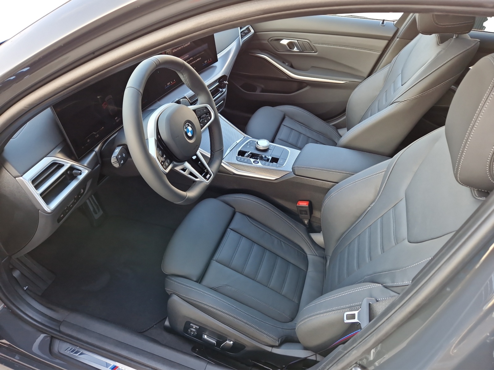 BMW 330d xDrive 48V Touring Steptronic M Sport Pro-image-10