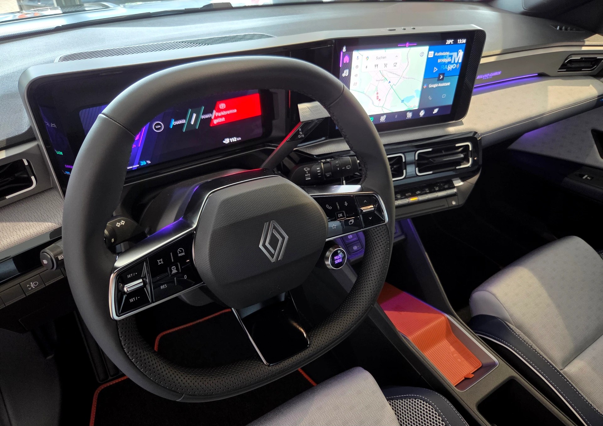 RENAULT R5 E-Tech Roland Garros 52 kWh Comfort Range-image-12