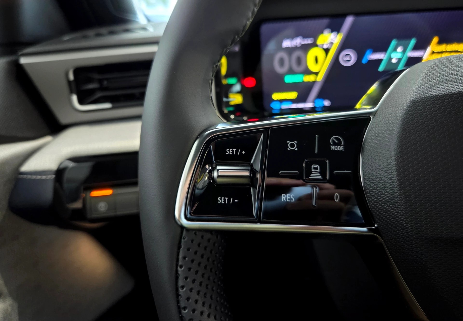 RENAULT R5 E-Tech Roland Garros 52 kWh Comfort Range-image-18