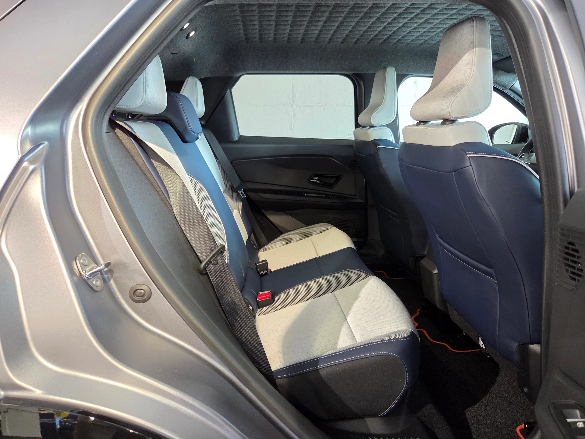 RENAULT R5 E-Tech Roland Garros 52 kWh Comfort Range-image-13