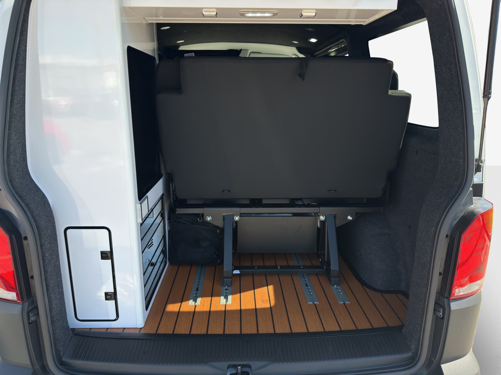 VW T6.1 2.0 TDI Envia Pure-image-12