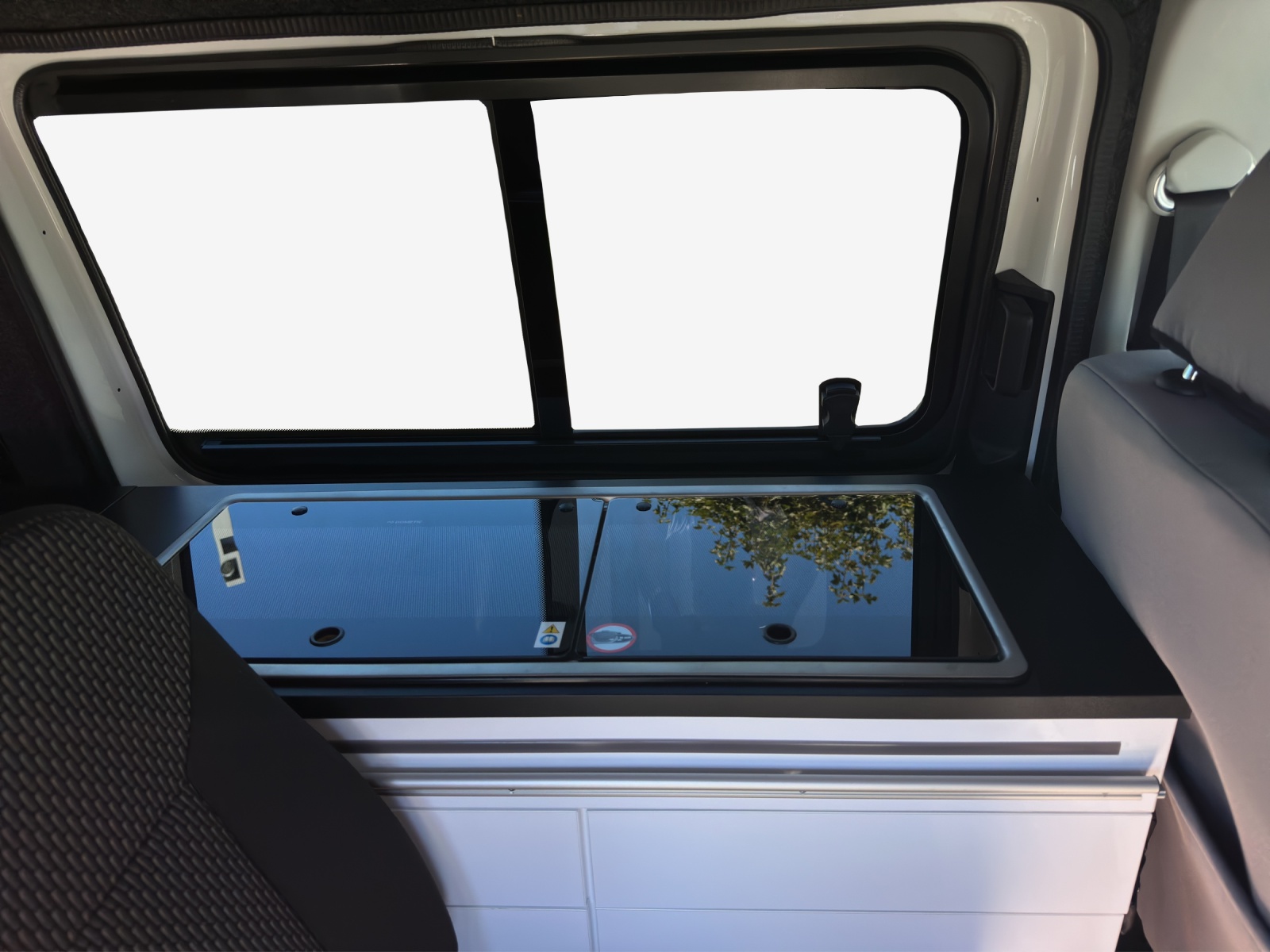 VW T6.1 2.0 TDI Envia Pure-image-15