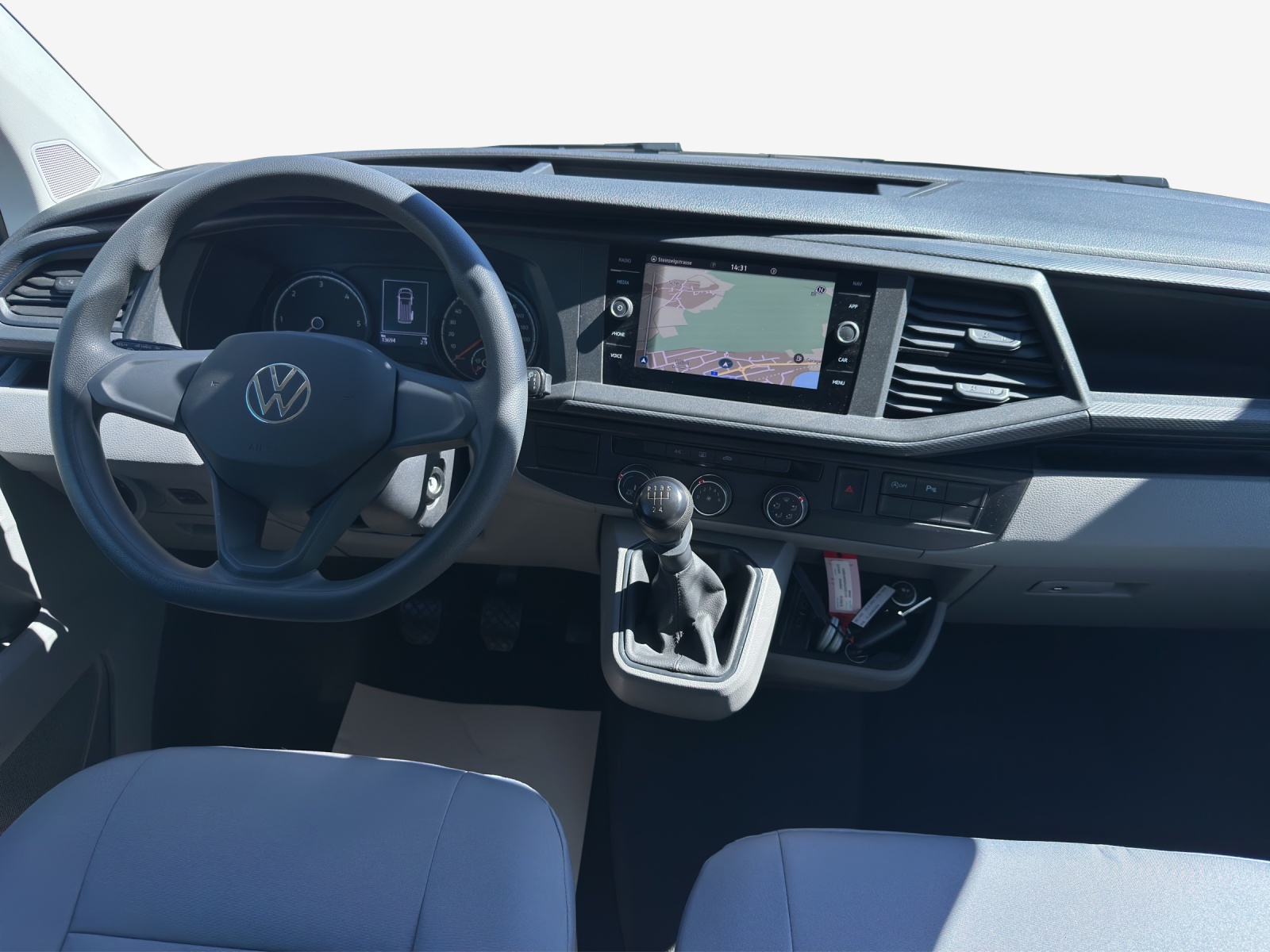 VW T6.1 2.0 TDI Envia Pure-image-8