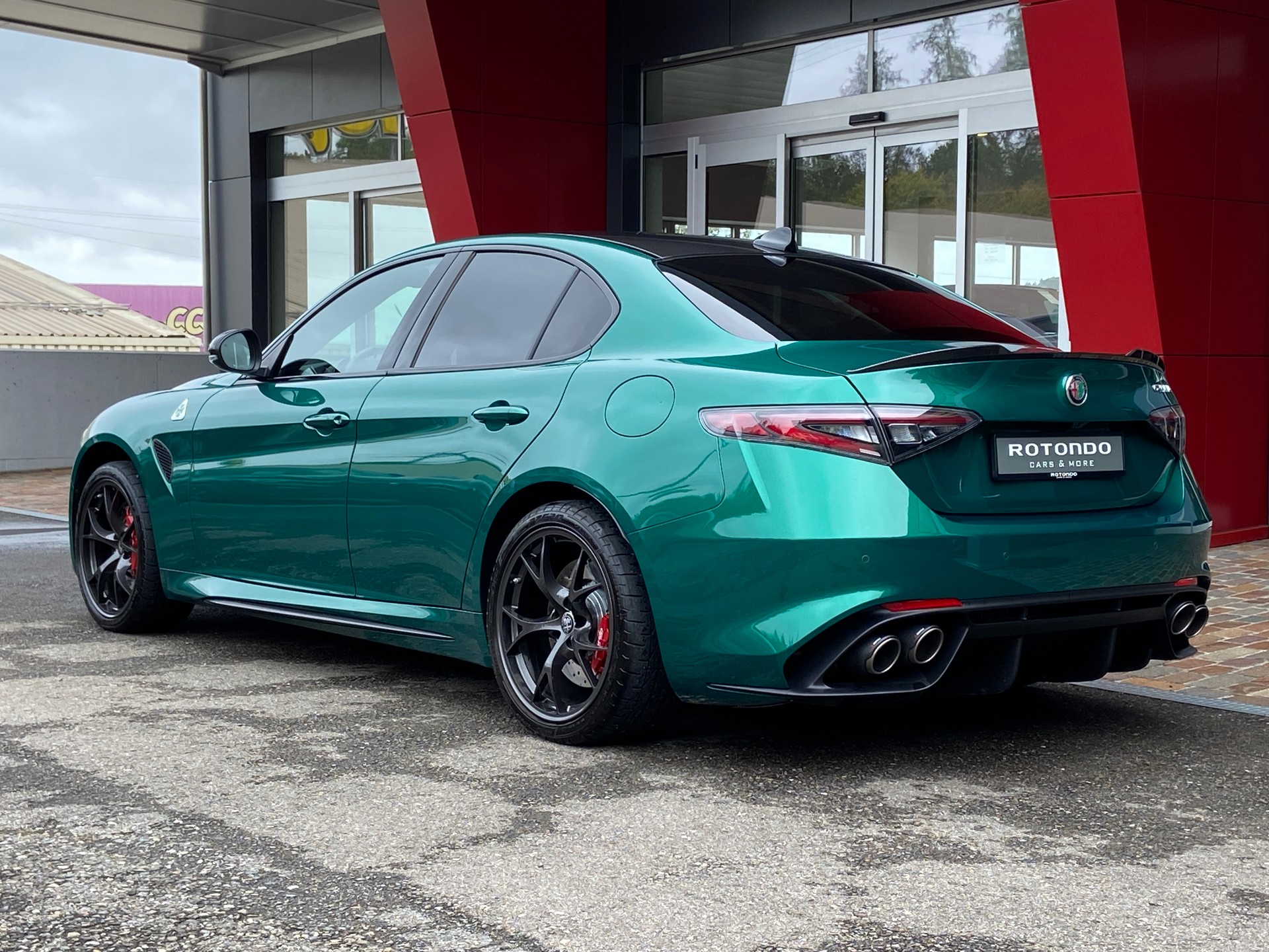 ALFA ROMEO Giulia 2.9 V6 Quadrifoglio Carbon Sport-image-24