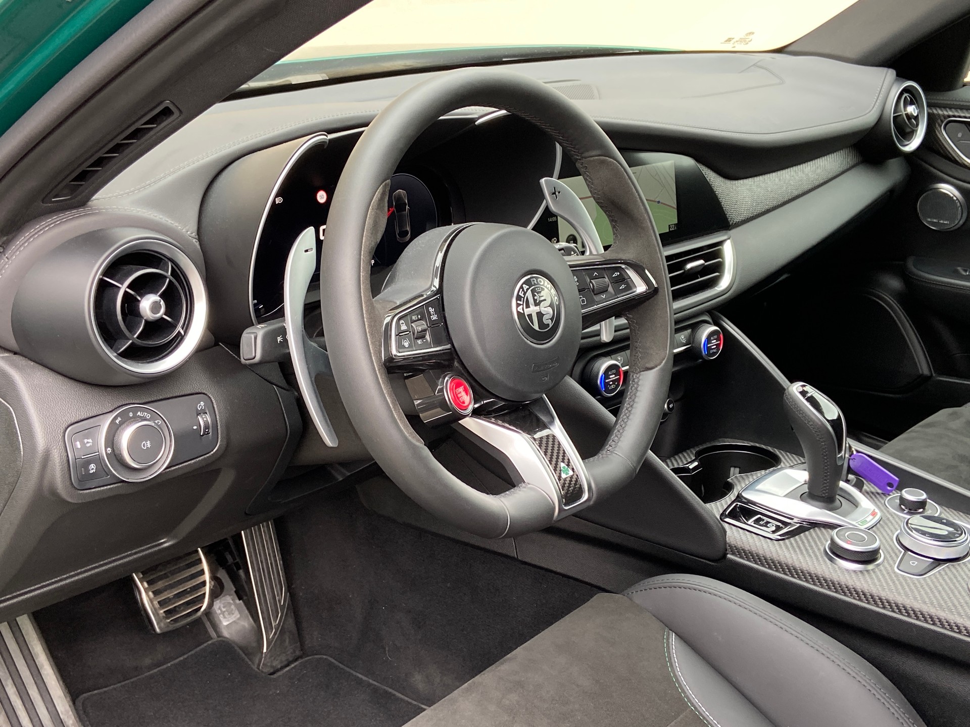 ALFA ROMEO Giulia 2.9 V6 Quadrifoglio Carbon Sport-image-8
