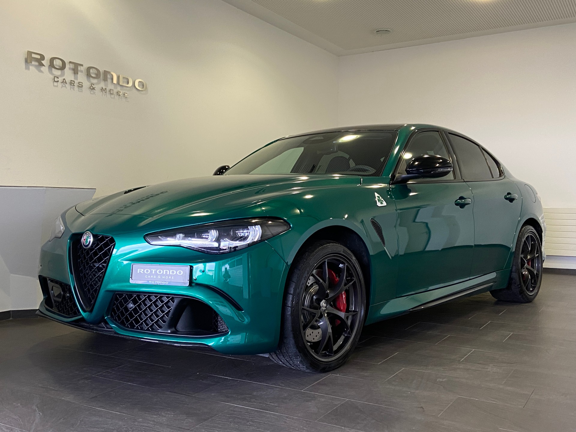 ALFA ROMEO Giulia 2.9 V6 Quadrifoglio Carbon Sport-image-0